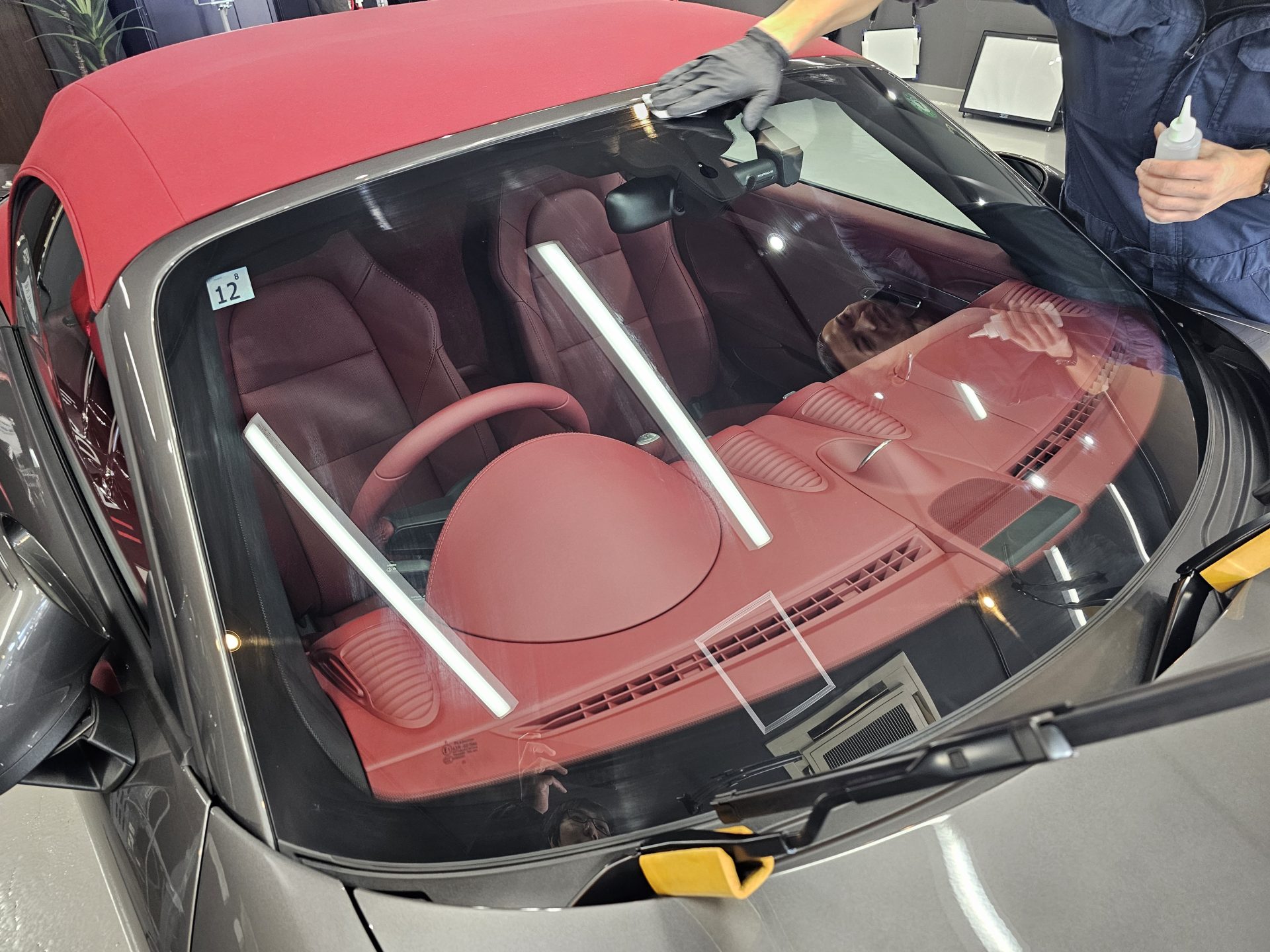 porsche 718boxter GTS スリックフロントガラスコーティング施工