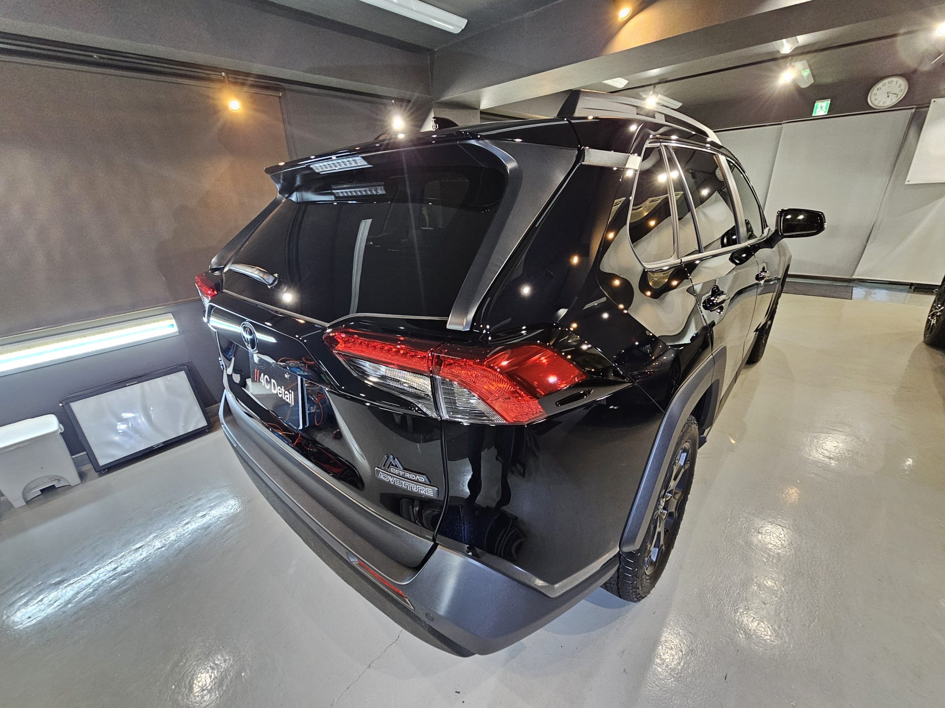 トヨタRAV4アドベンチャー 新車 4cプレミアムフルコーティング