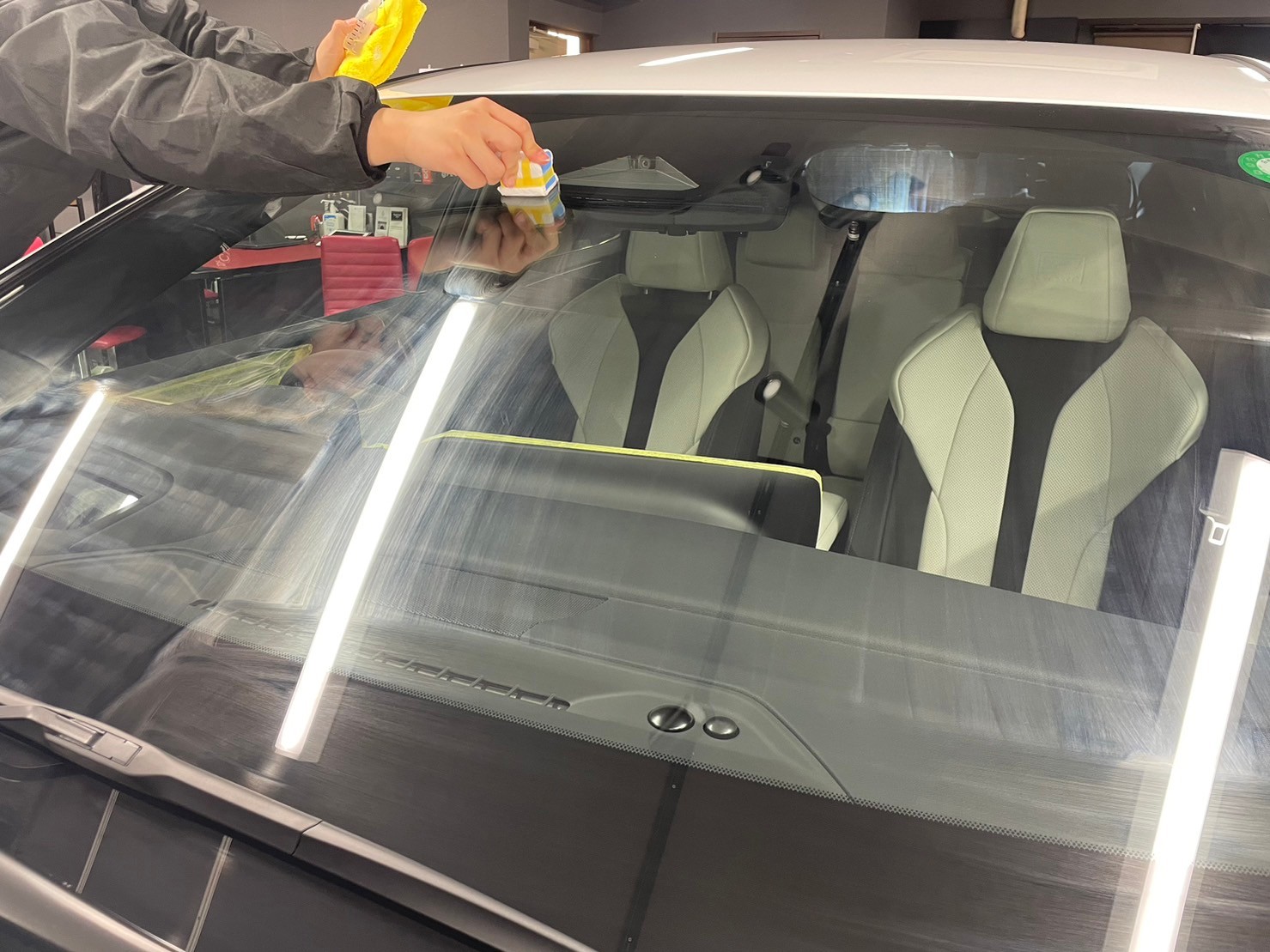 レクサスNX450h 新車 窓ガラス全面コーティング塗布