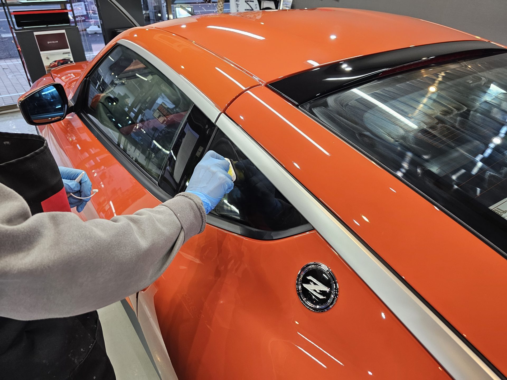 新型日産フェアレディZ 新車 窓ガラス全面コーティング塗布