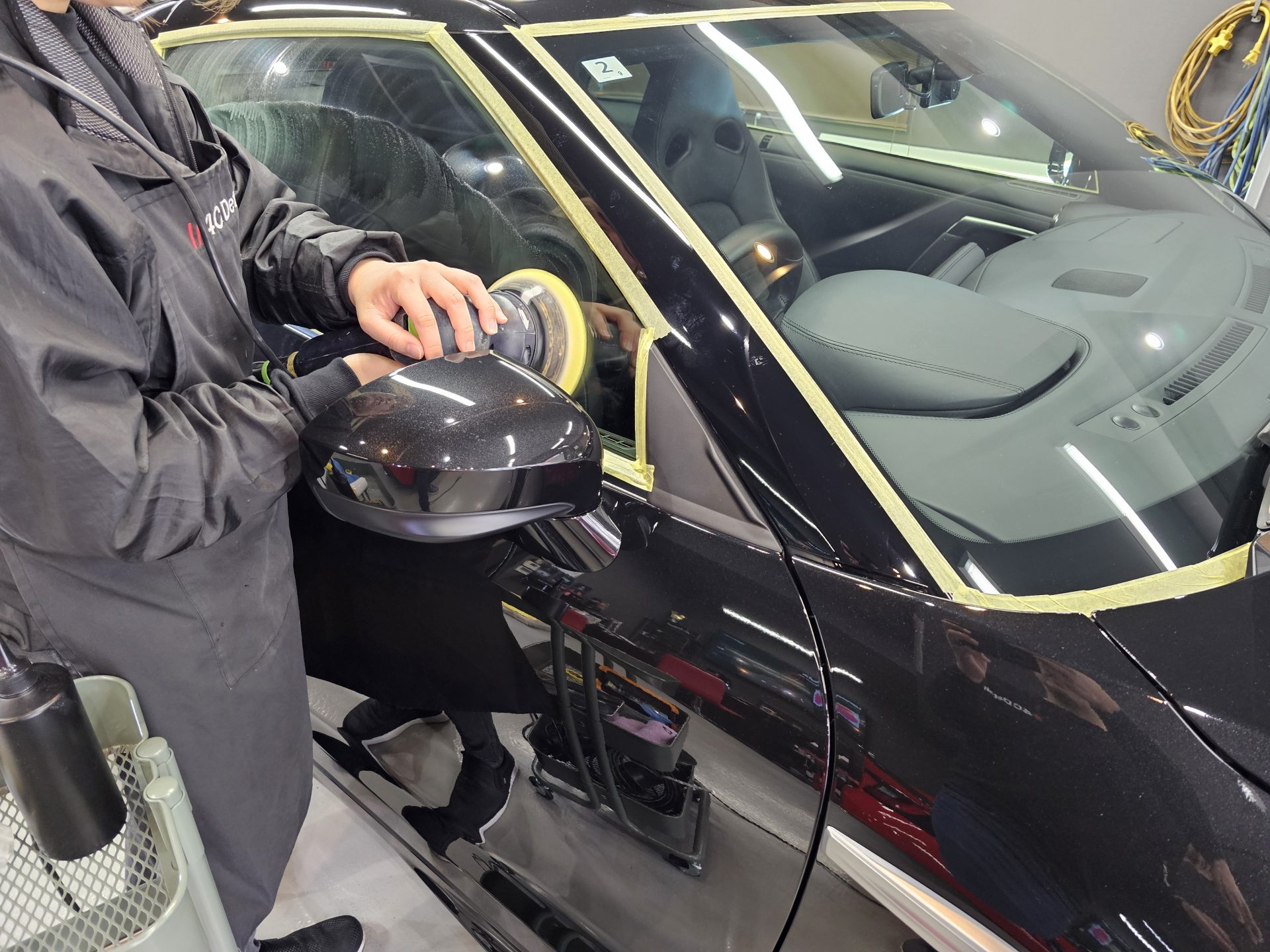 日産GTR R35 新車 窓ガラス全面下地処理