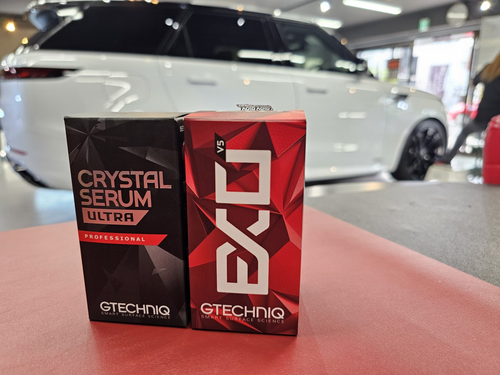 新型レンジローバースポーツ 新車 gtechniq crystal serum black