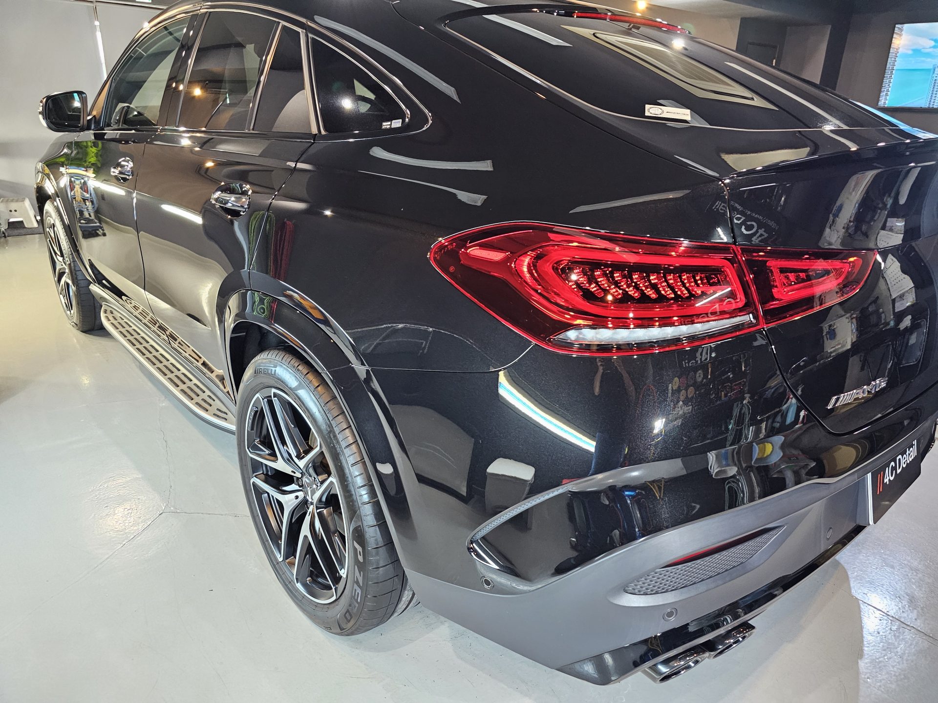 メルセデスAMG GLE53クーペ 