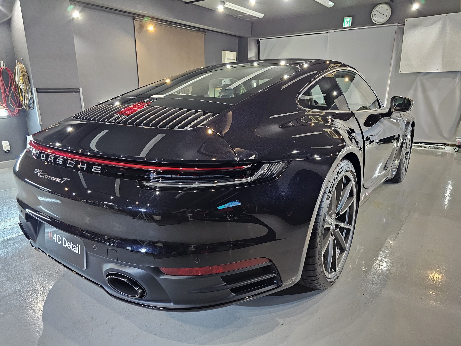 ポルシェ911カレラT(992.2)新車 ファインラボヒールライトセラミックコート