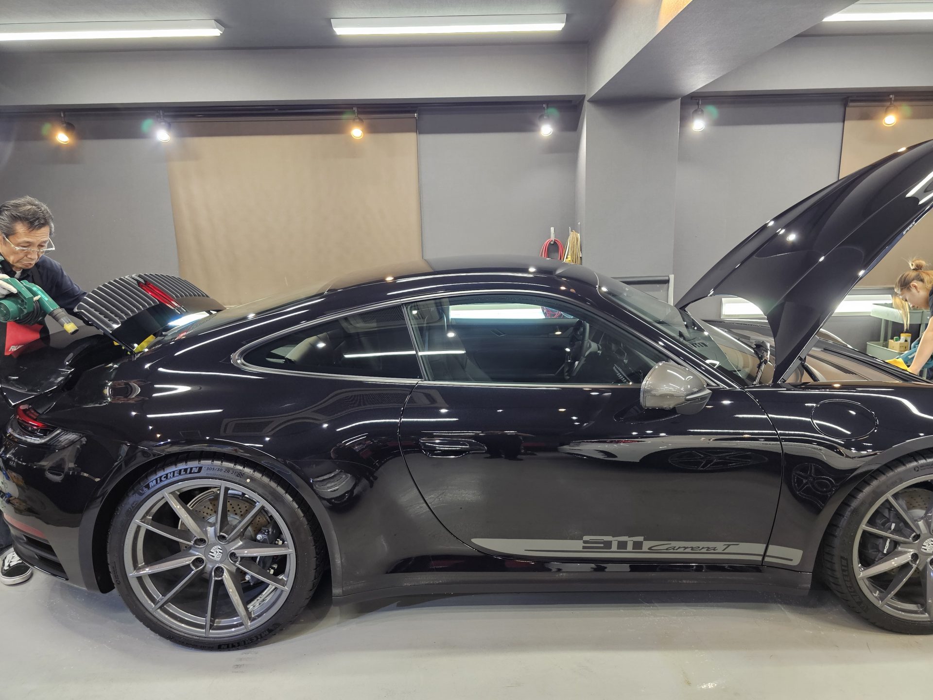 ポルシェ911カレラT(992.2)新車 水切り 乾燥