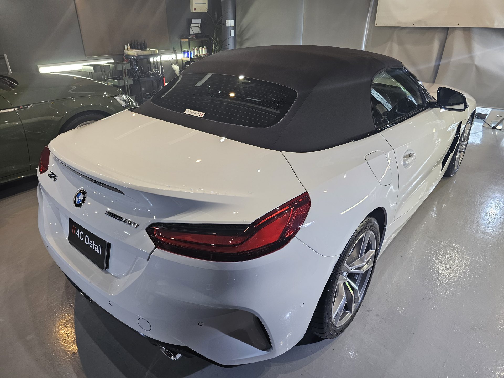 BMW Z4 (G29) 新車 ボディガラスコーティング 専門店