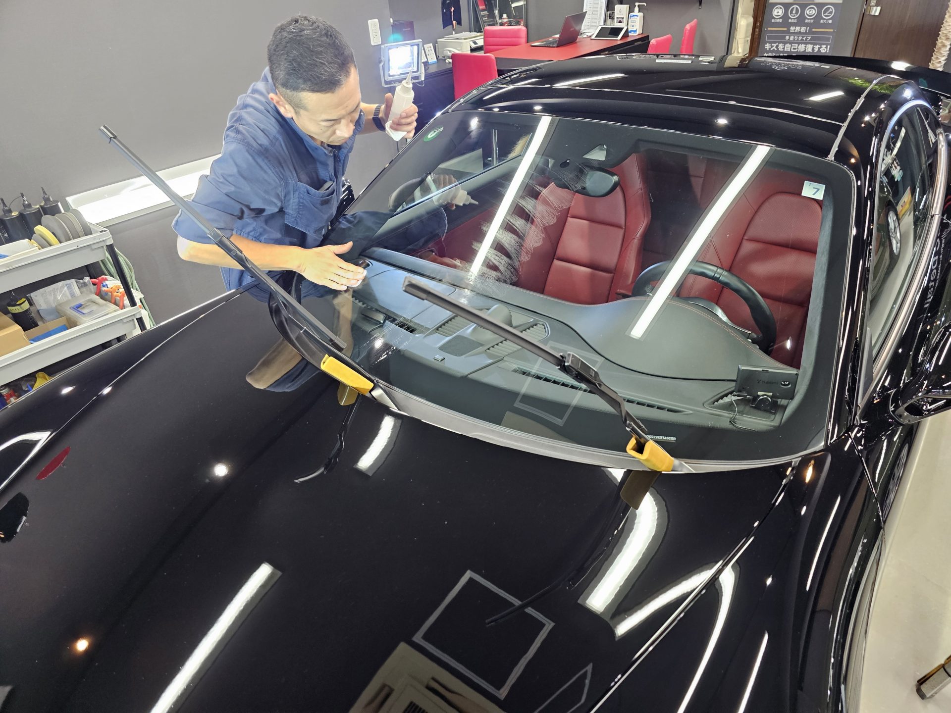 ポルシェ911ターボS 991.1 スリックフロントガラスコーティング塗布