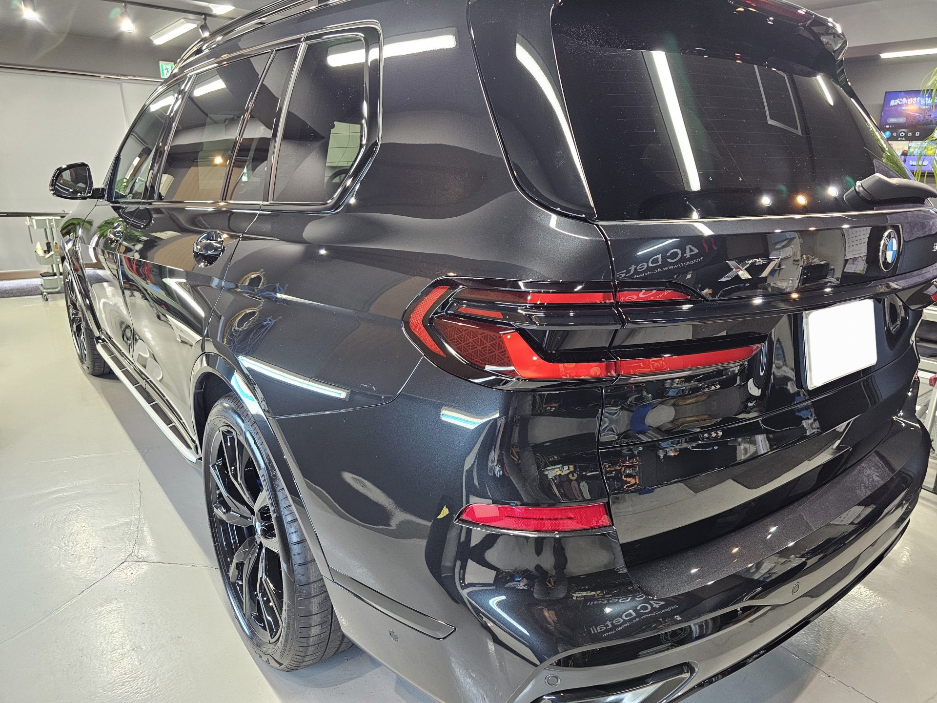 BMW X７新車 PPF下地処理クリーニング