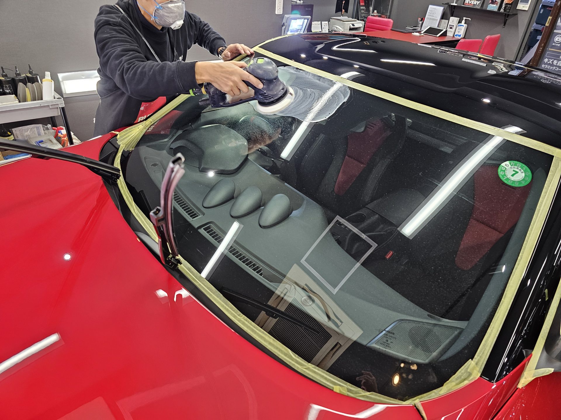 フェアレディZニスモ NISMO 新車 フロントガラス下地処理