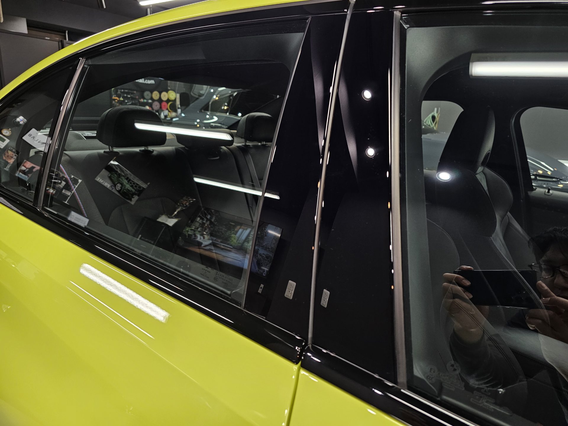 2021BMW M3コンペティション サンパウロイエロー カーフィルム剥がし後