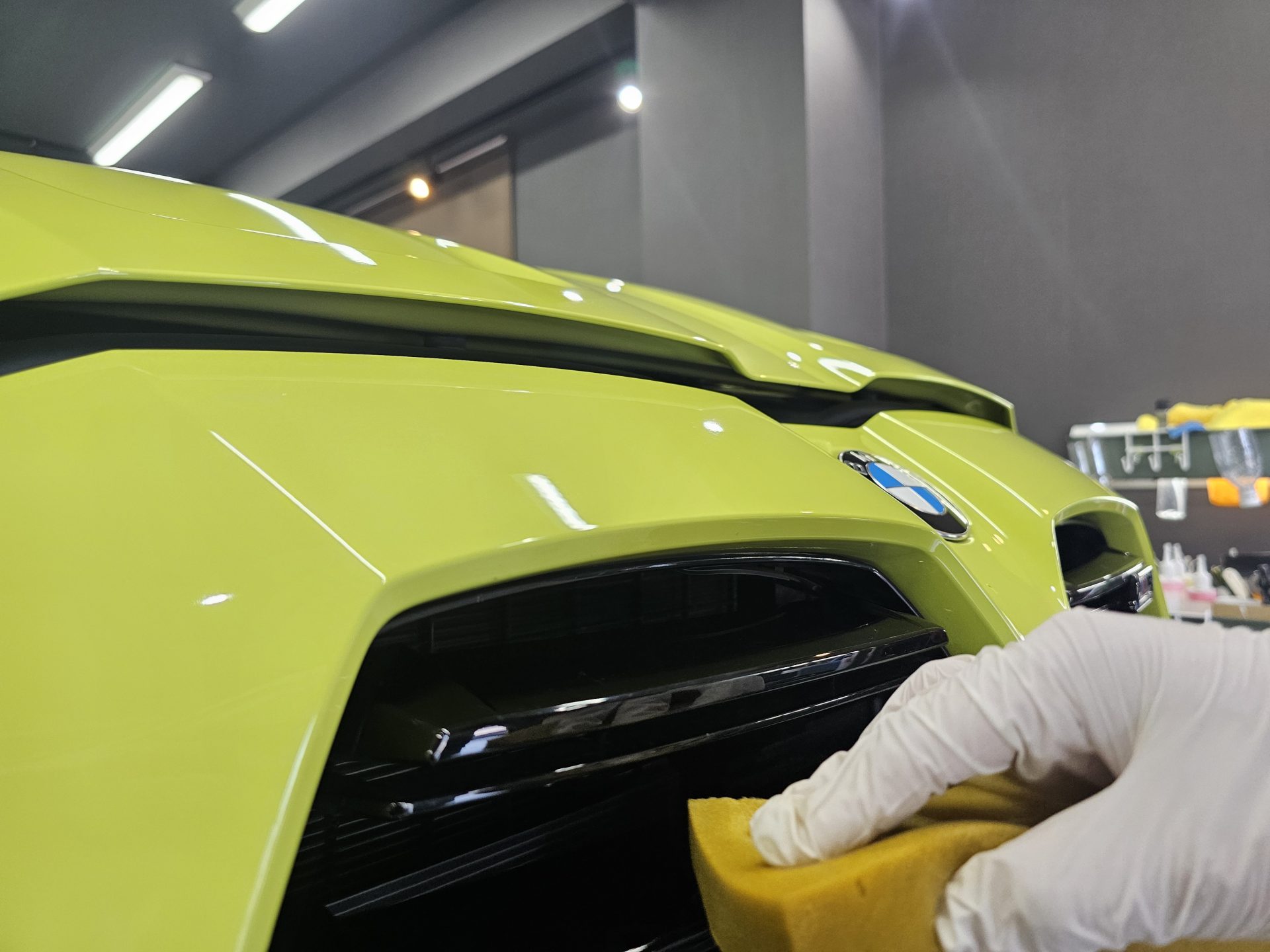 2021BMW M3コンペティション サンパウロイエロー スケール除去