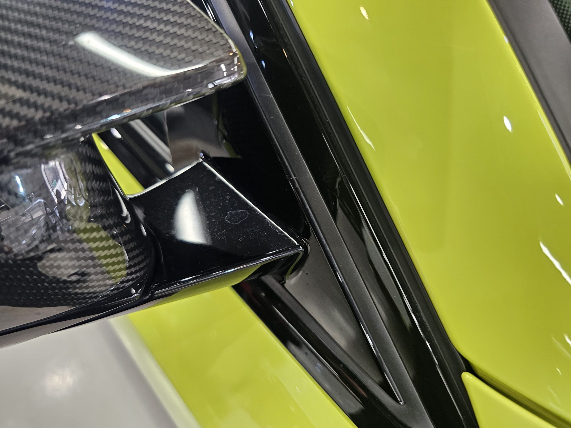 2021BMW M3コンペティション サンパウロイエロー 細部スケール