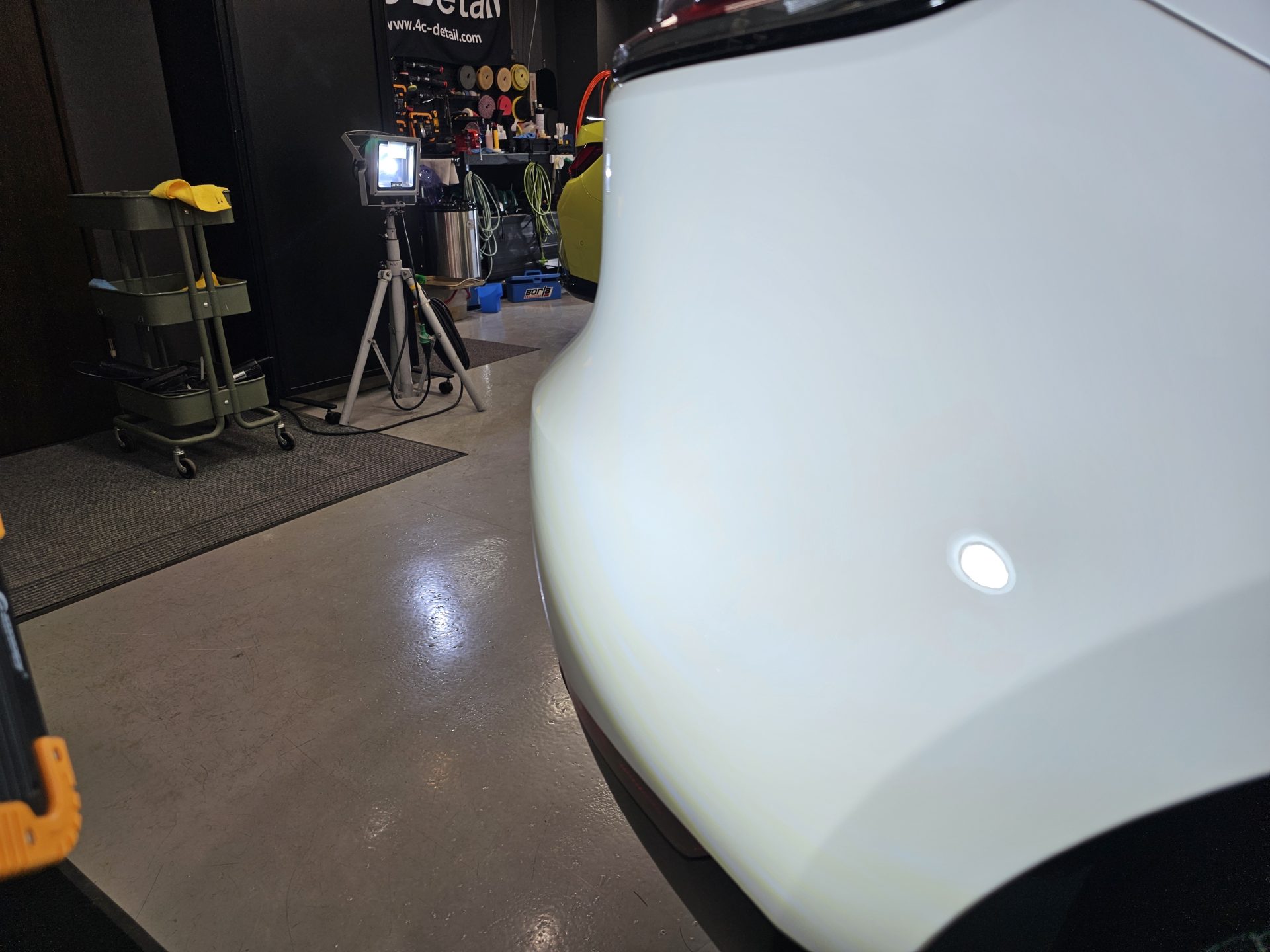 2021年式ポルシェマカン 洗車傷除去