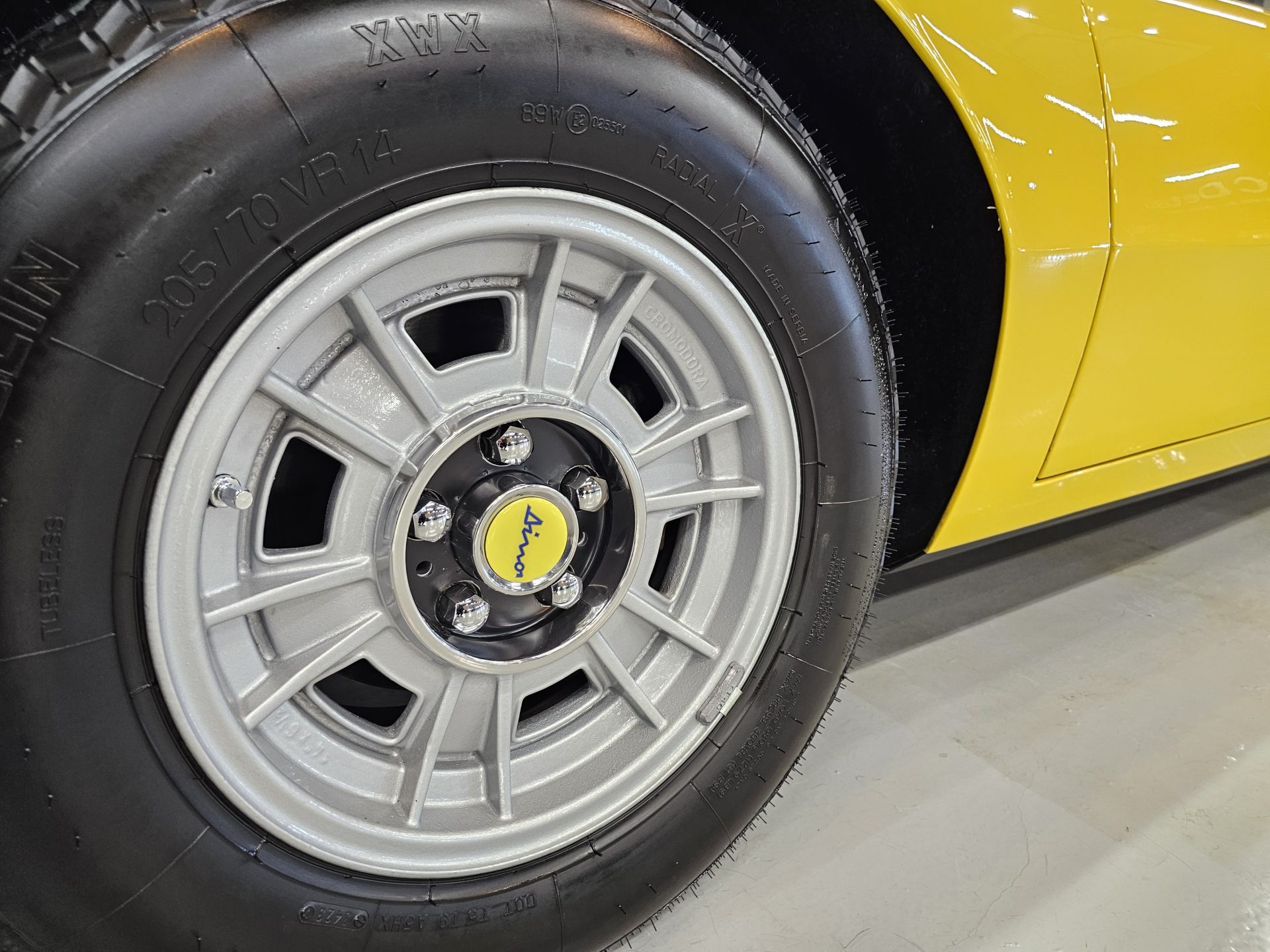 フェラーリディーノ246GT Ferrari Dino ホイールクリーニング