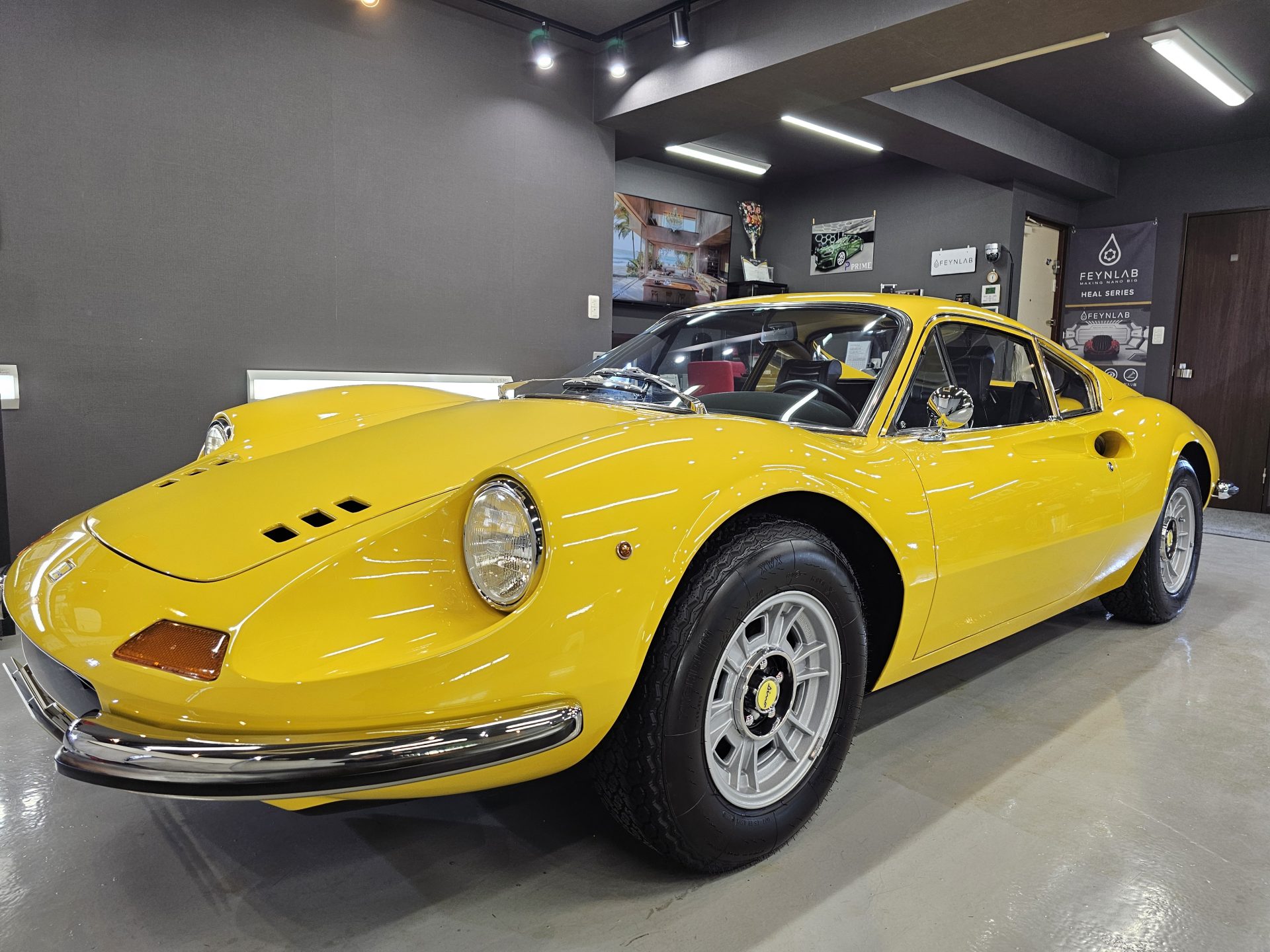 1972年フェラーリ・ディーノ246GT ディテイリング作業&4Cプレミアムコーティング