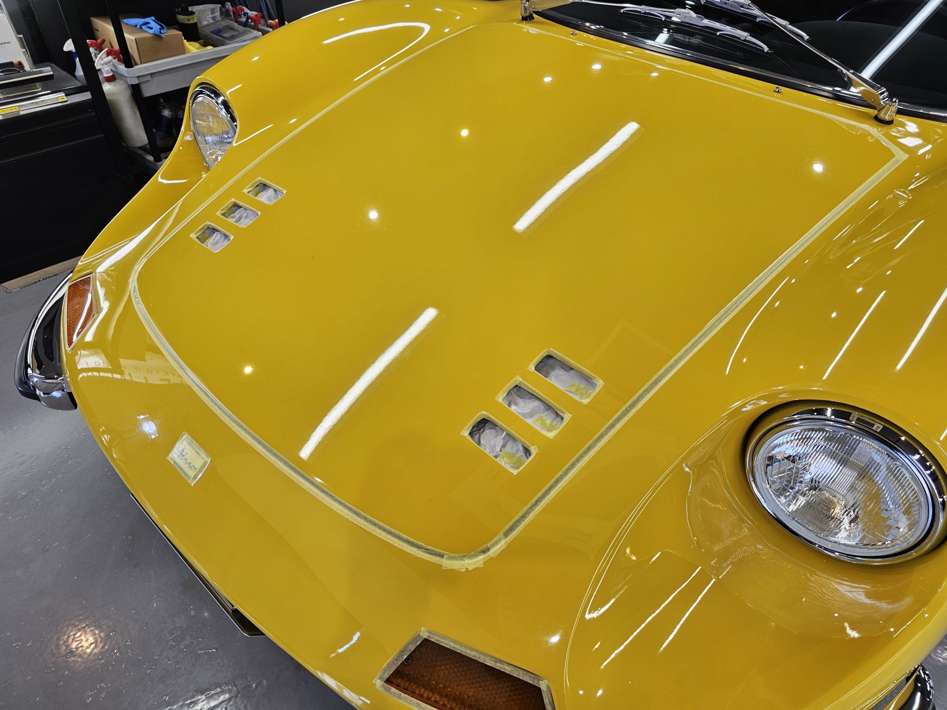 フェラーリディーノ246GT 研磨処理養生