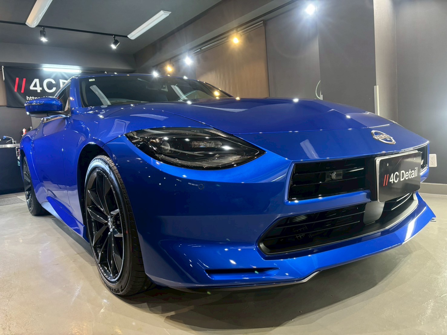 新車フェアレディZ ワンガンブルー ファインラボセラミックウルトラボディコーティング