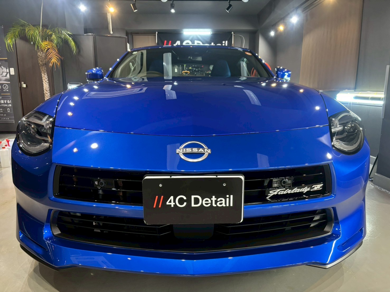 新車フェアレディZ ワンガンブルー ボディガラスコーティング専門店