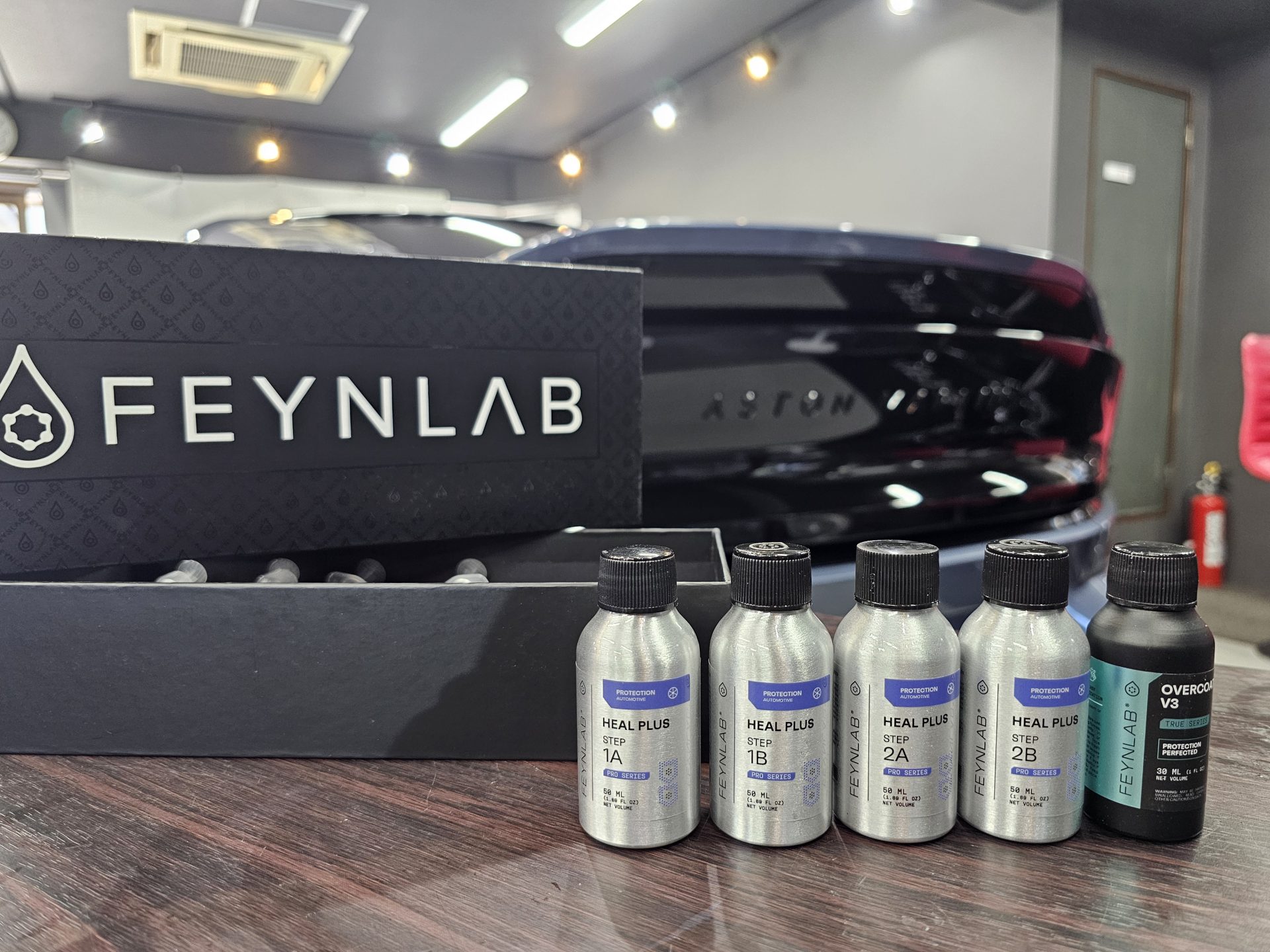 アストンマーティンヴァンキッシュ AstonMartin Vanquish 新車 FEYNLAB HEALPLUS CERAMIC COATING