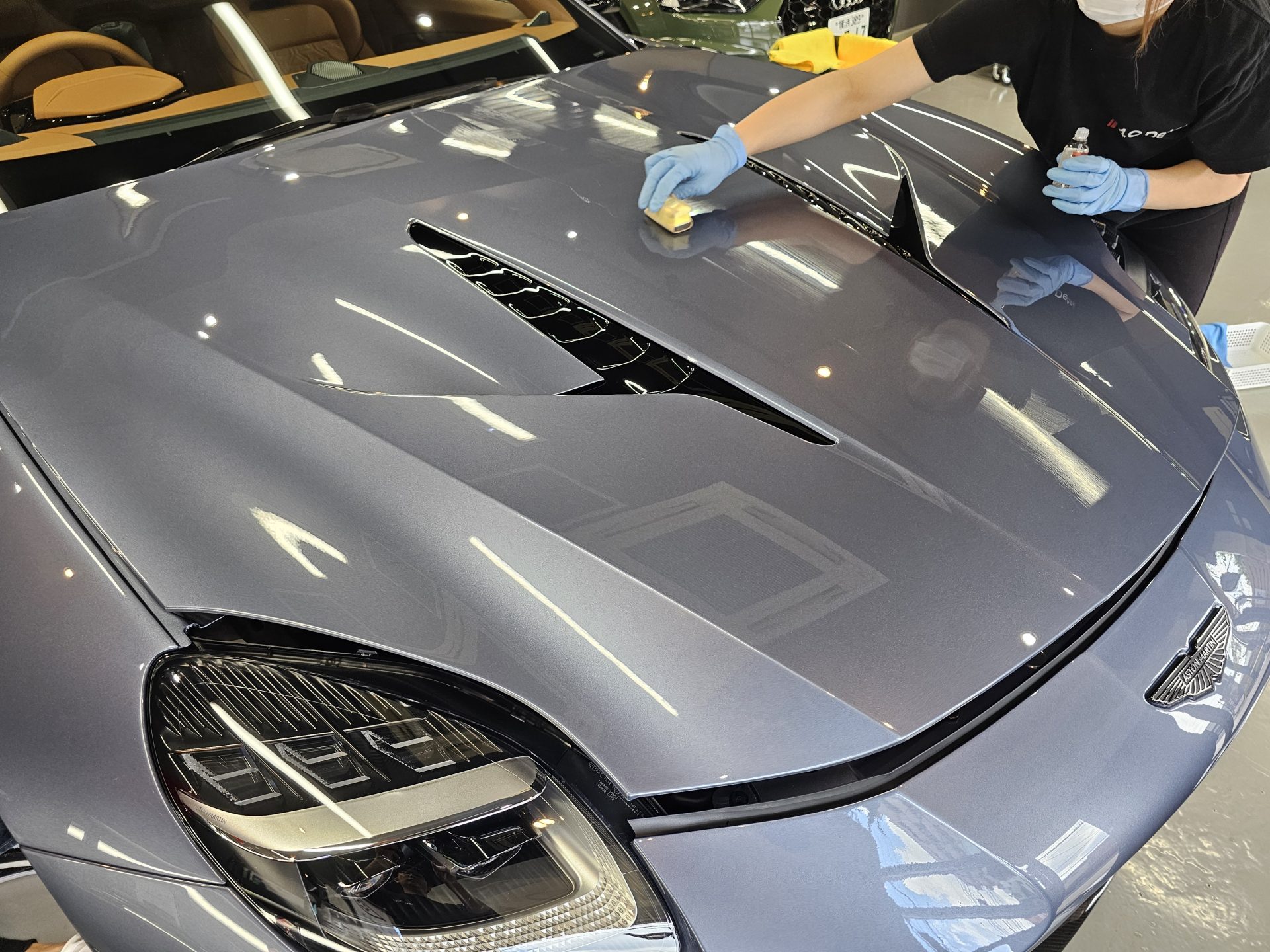 アストンマーティンヴァンキッシュ AstonMartin Vanquish 新車 FEYNLABヒールプラストップコート塗布