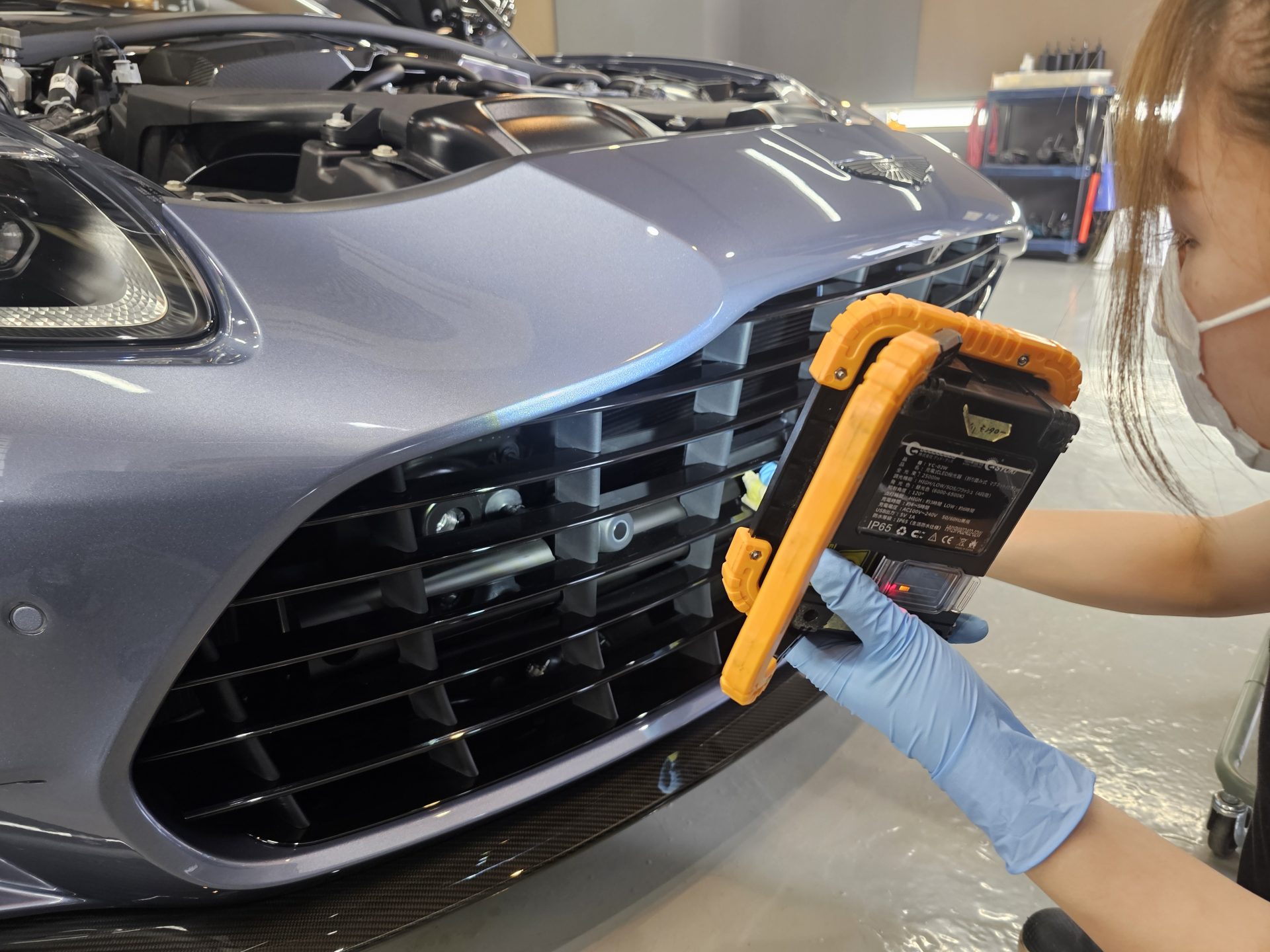アストンマーティンヴァンキッシュ AstonMartin Vanquish 新車 細部仕上げ