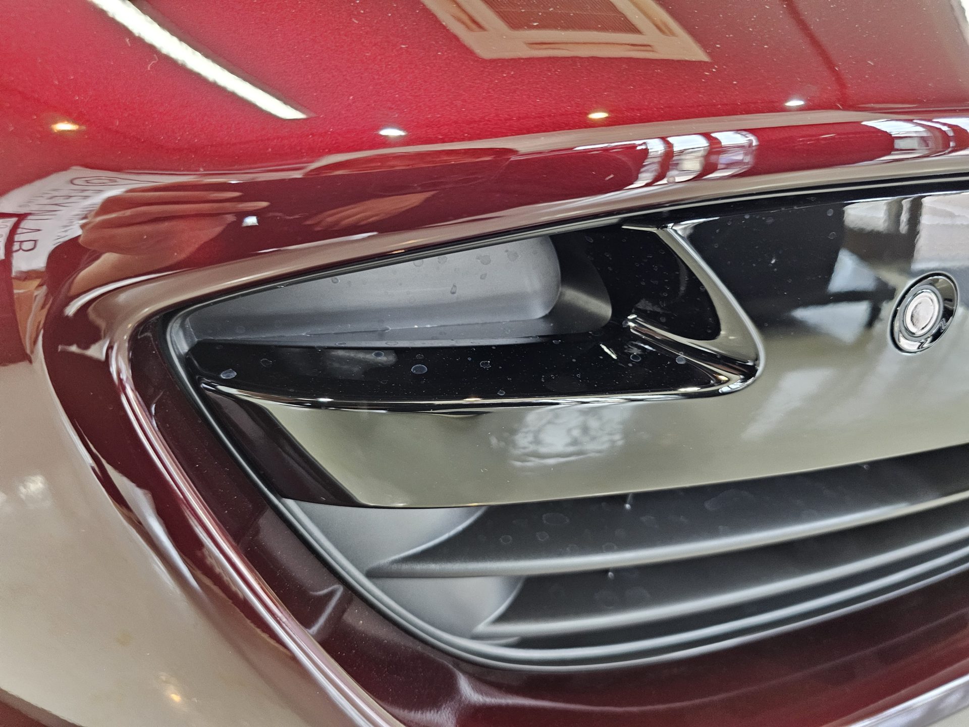 マツダロードスターRF 35周年記念車 アーティザンレッドプレミアムメタリック 細部シミ