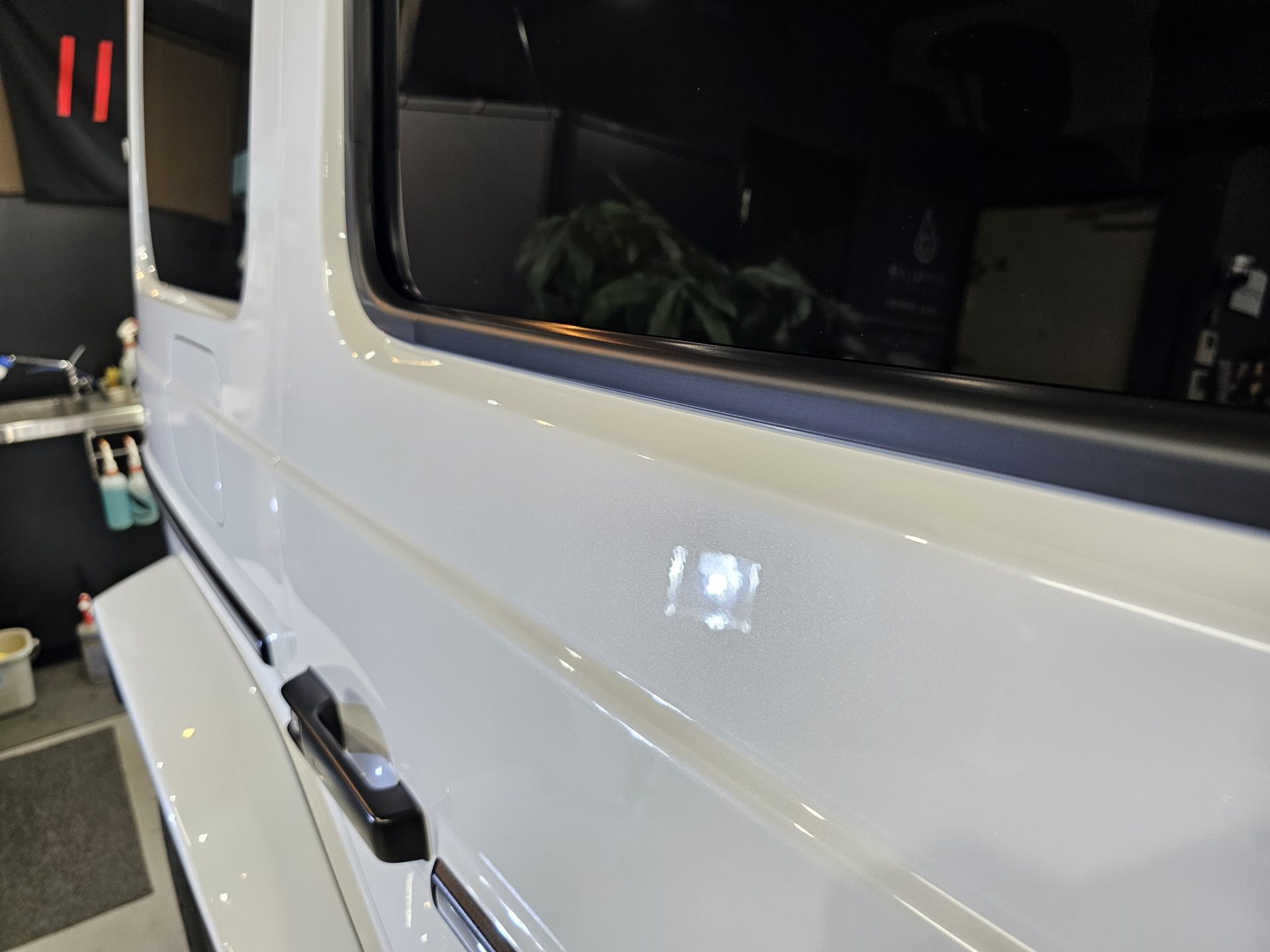 メルセデスベンツG450d 新車 磨き傷修正