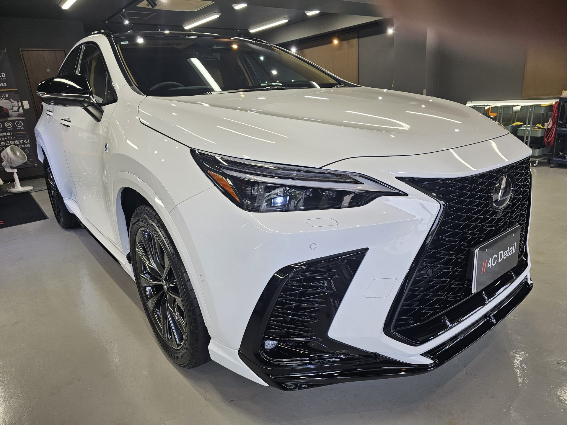 レクサスNX350h 東京都港区 FEYNLABセラミックボディコーティング