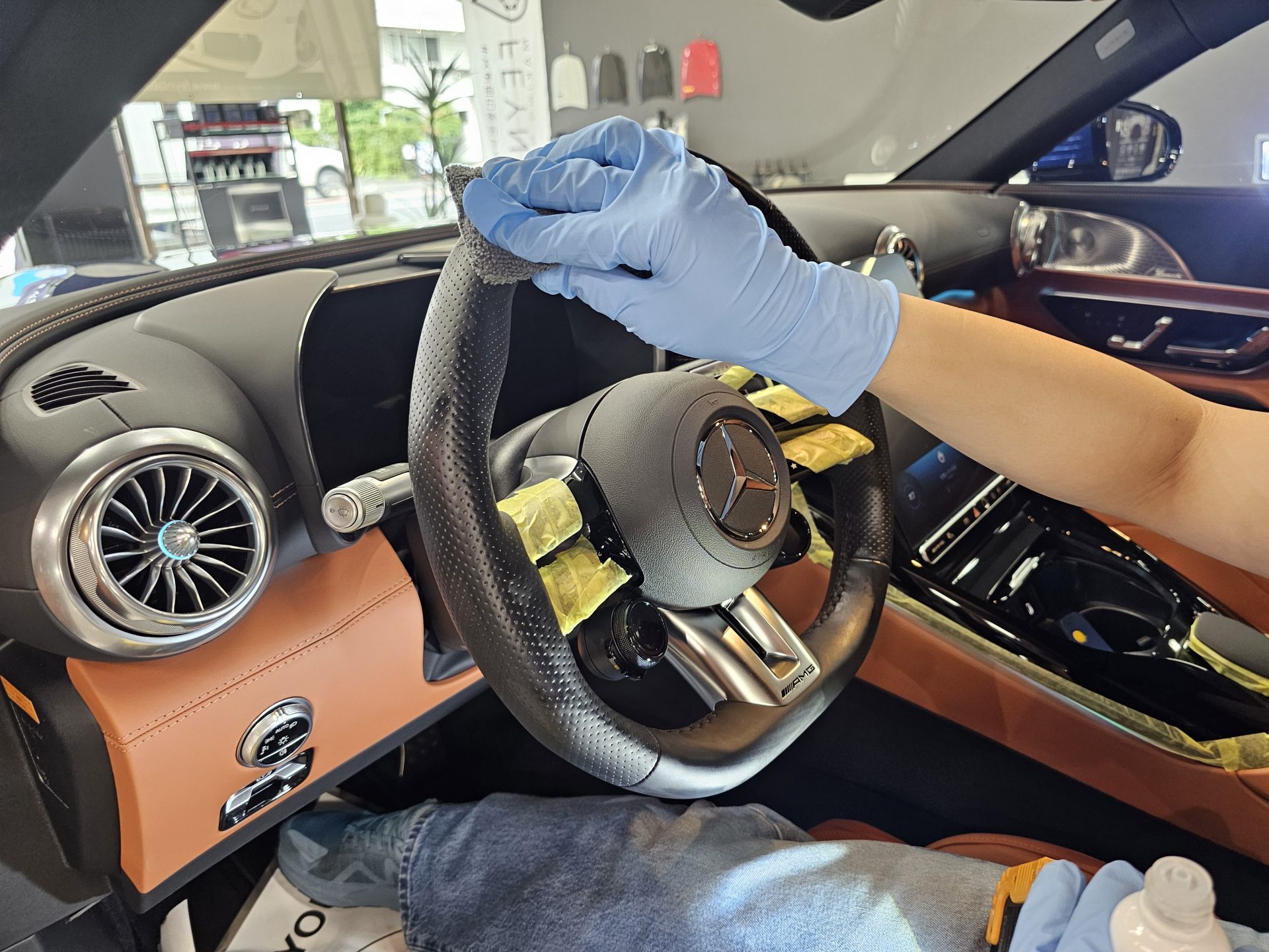 AMG GT43クーペ 新車 ハンドルレザーコーティング