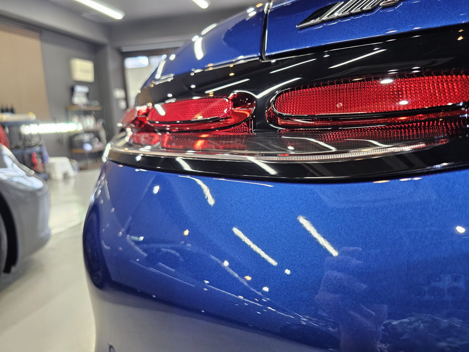AMG GT43クーペ 新車 付着物除去