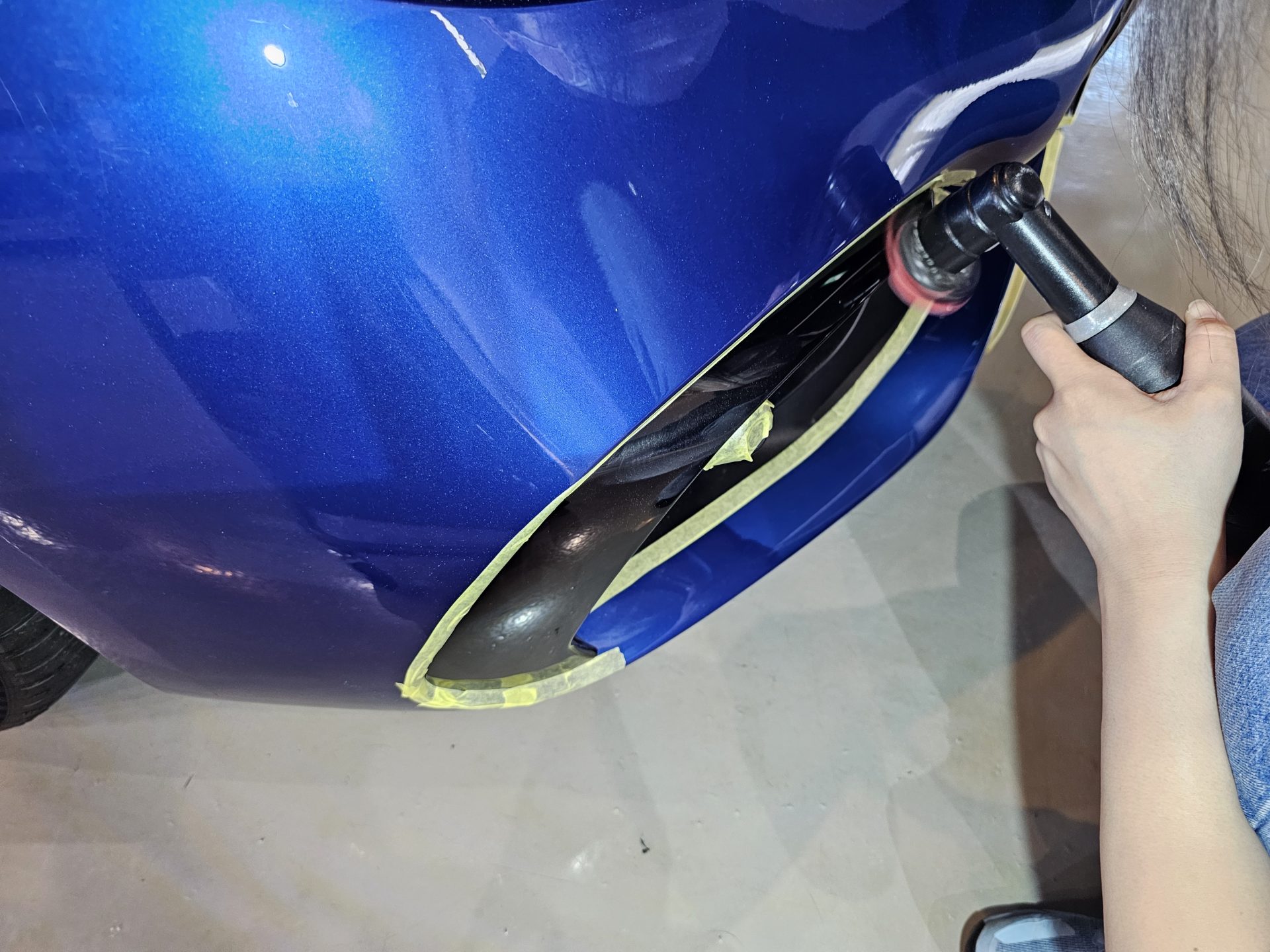 AMG GT43クーペ 新車 細部磨き