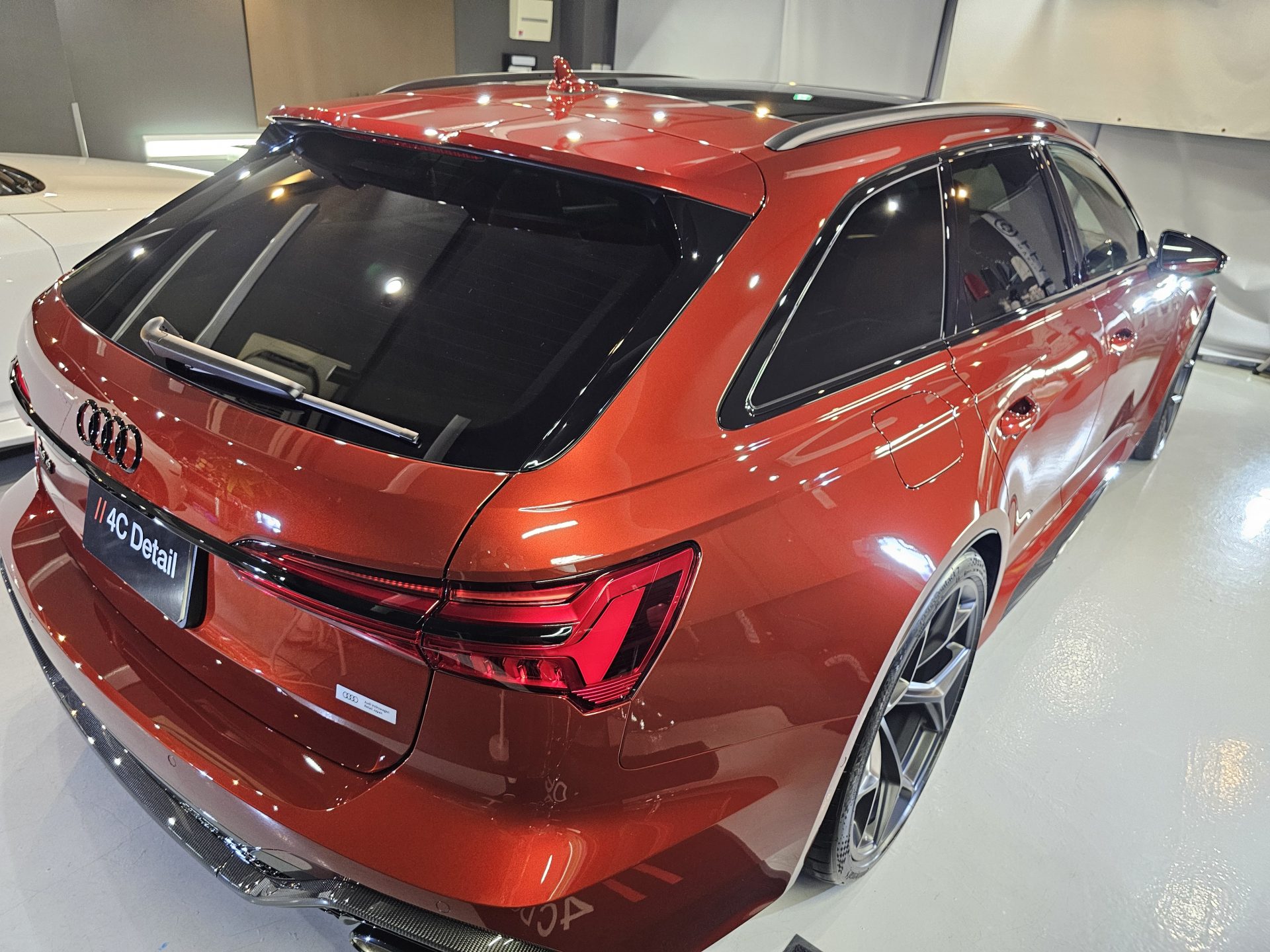 アウディRS6アバント 新車 自己修復機能FEYNLABヒールプラスセラミックコーティング