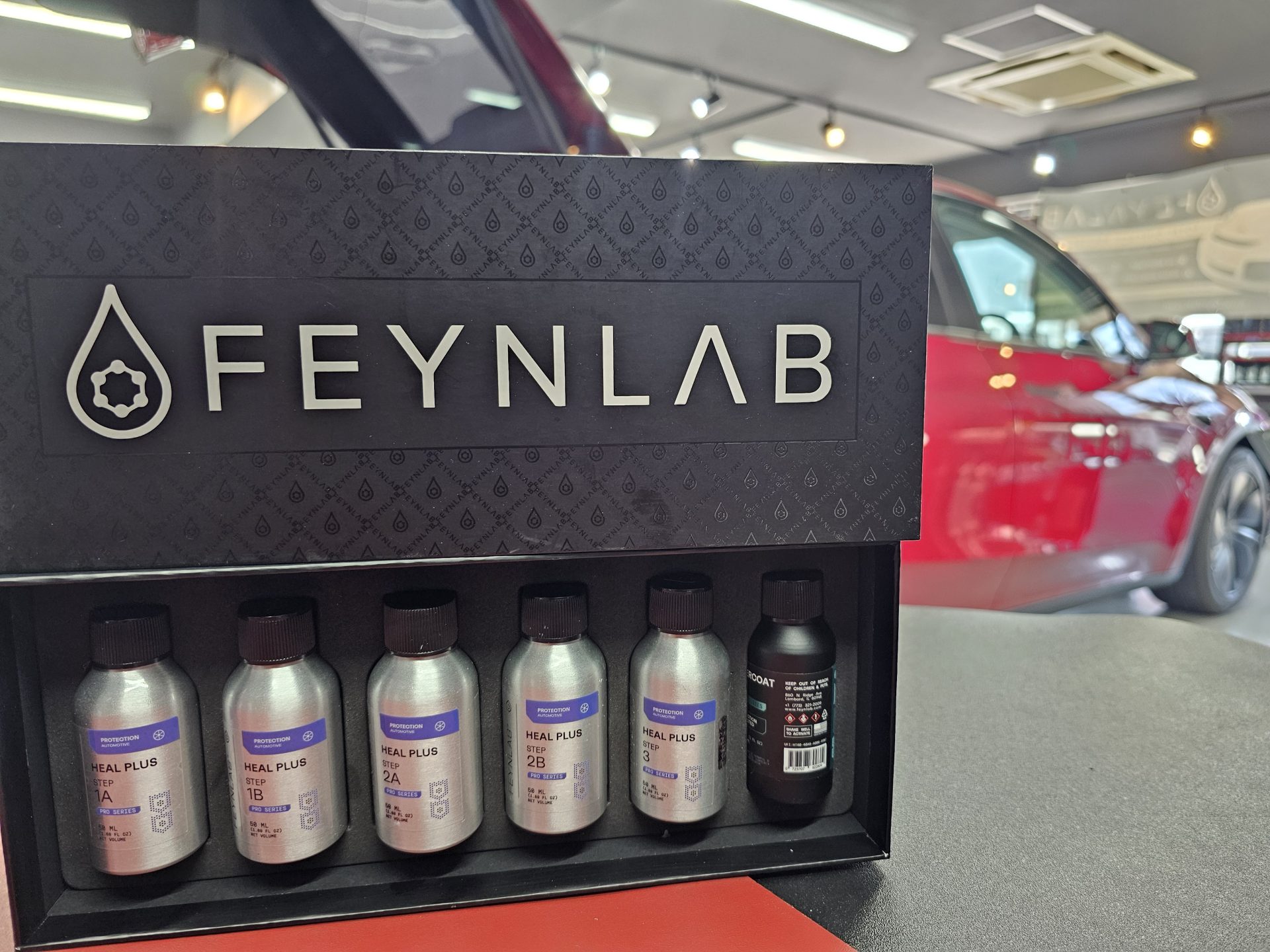 TESLAモデルYジュニパー ウルトラレッド FEYNLAB HEALPLUS