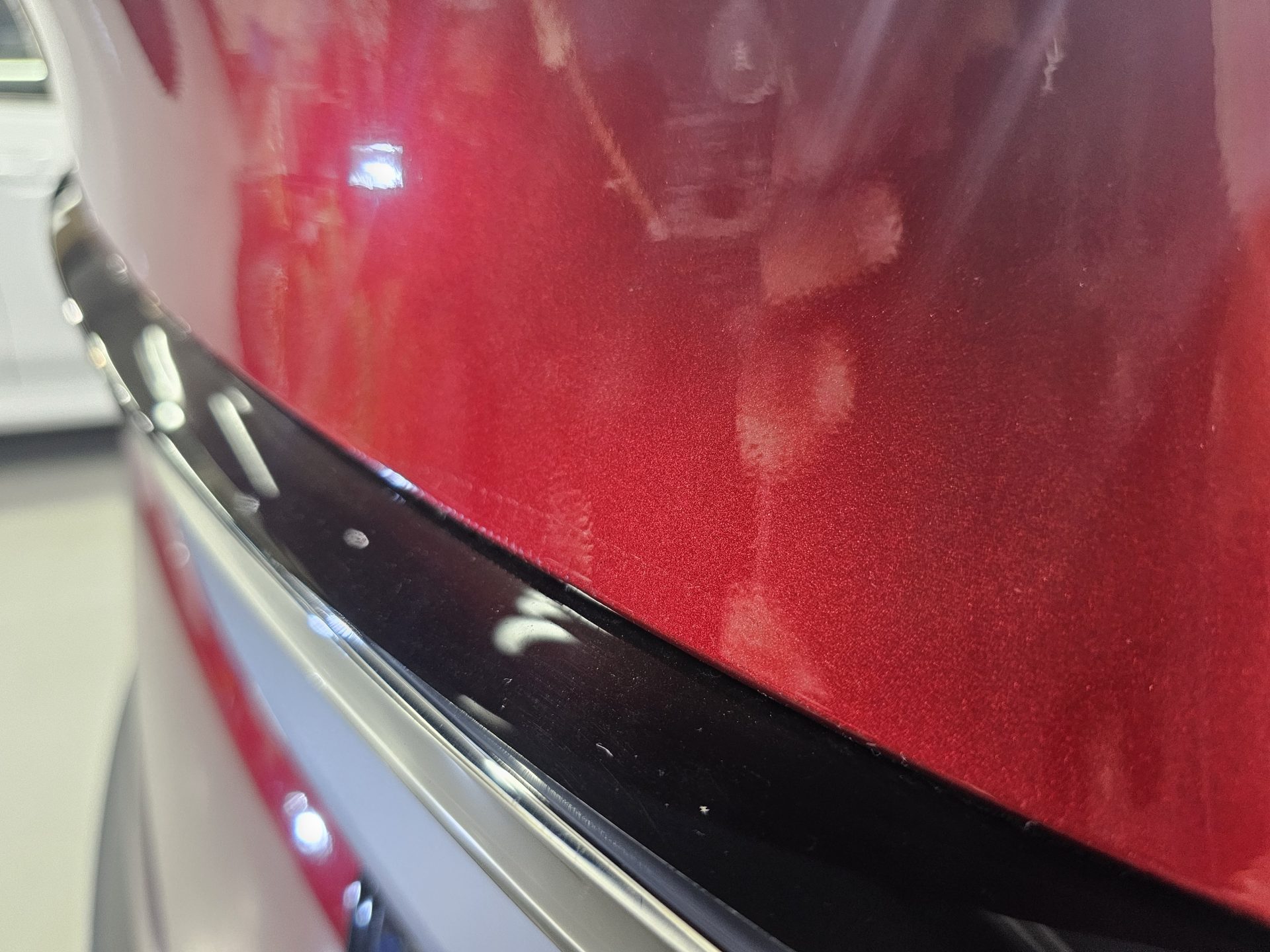 TESLAモデルYジュニパー ウルトラレッド 磨き傷