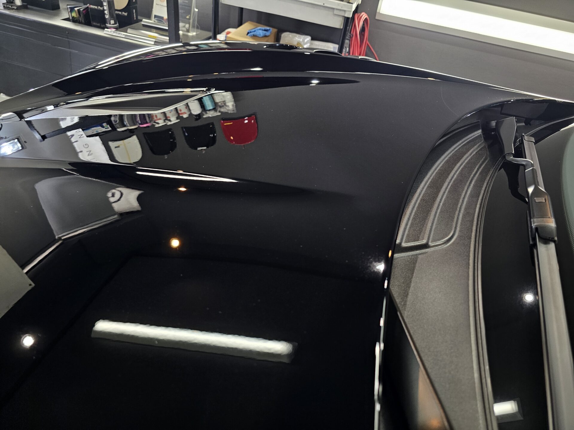 ポルシェ718ケイマンGT4RS ソリッドブラック ppfクリーニング