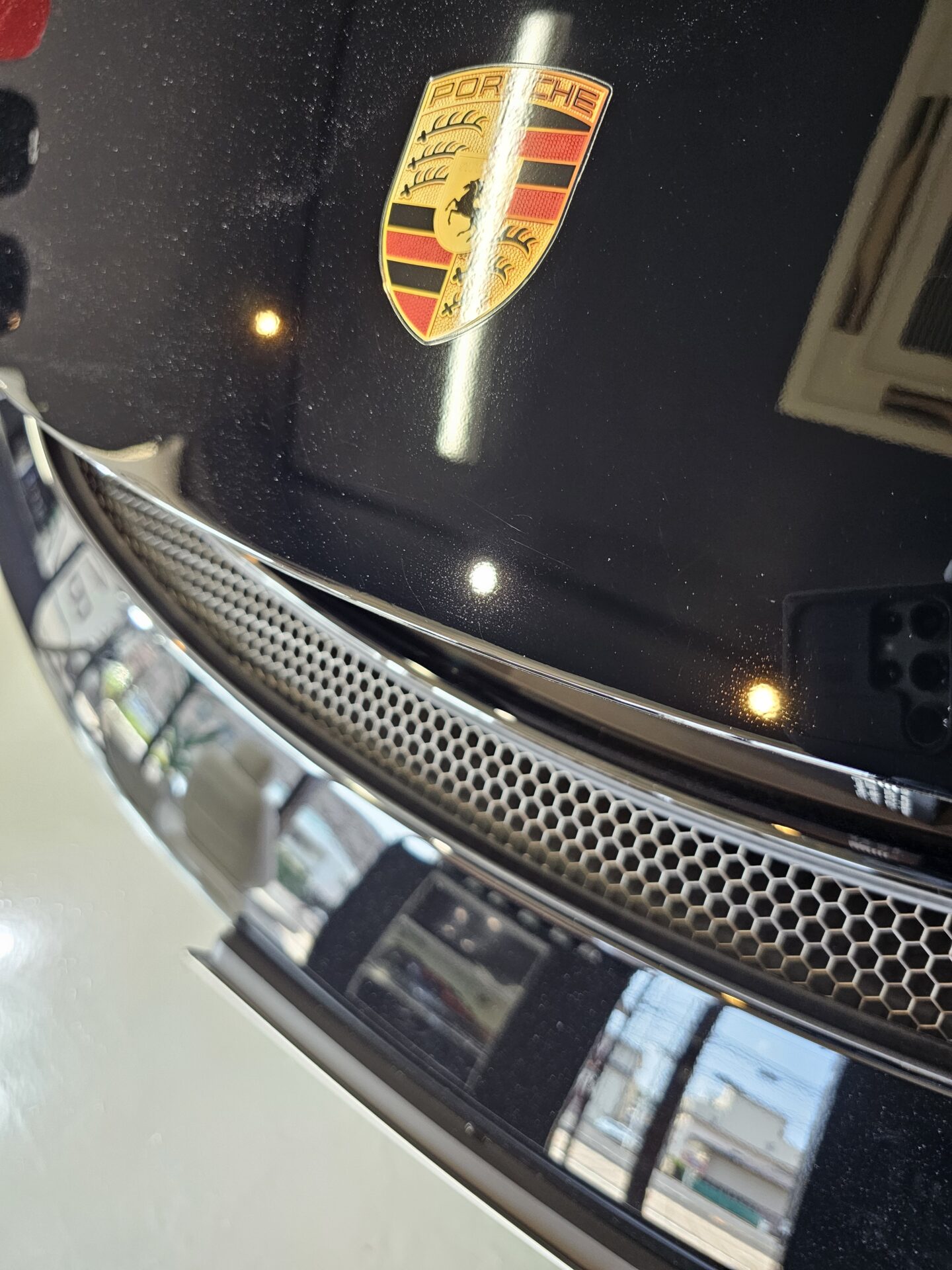 ポルシェ718ケイマンGT4RS ソリッドブラック ppfコーティングムラ