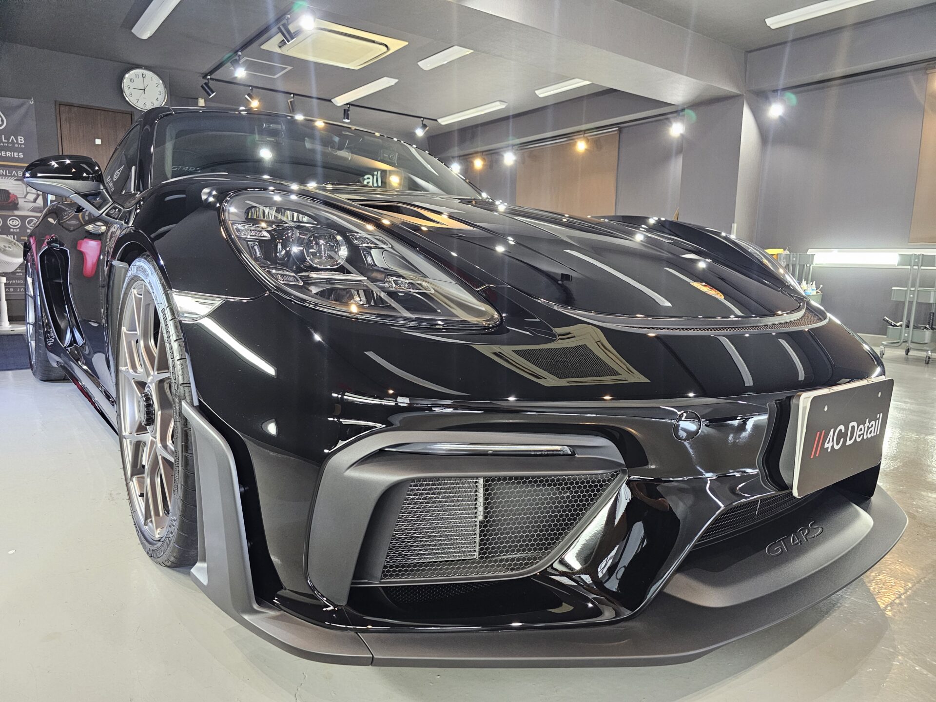 ポルシェ718ケイマンGT4RS ソリッドブラック プロテクションフィルム セラミックコーティング