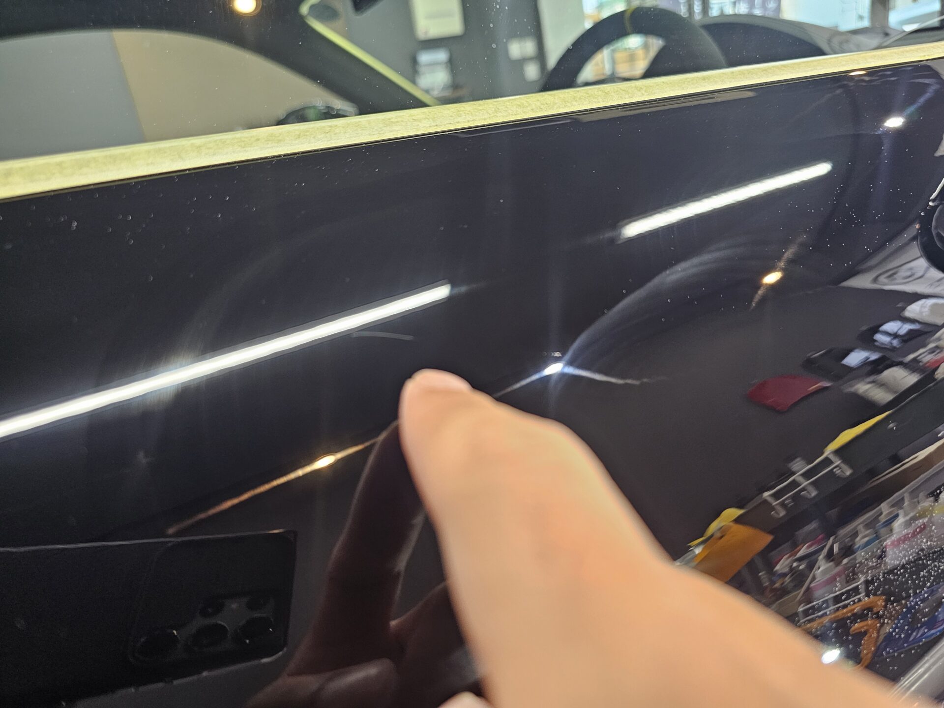 ポルシェ718ケイマンGT4RS ソリッドブラック 薄傷 (2)
