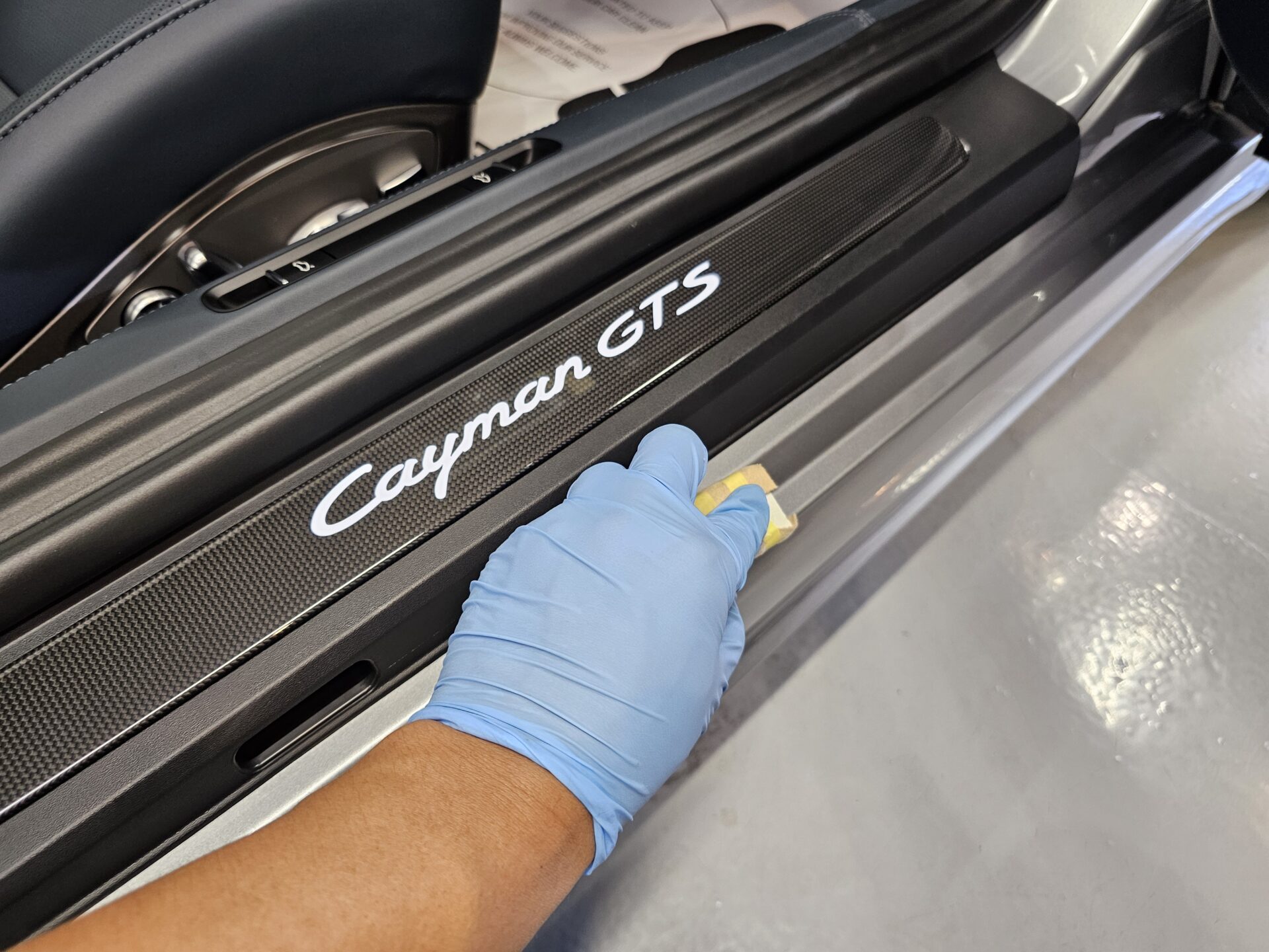 ポルシェ718ケイマンGTS4.0新車 ドア内側コーティング