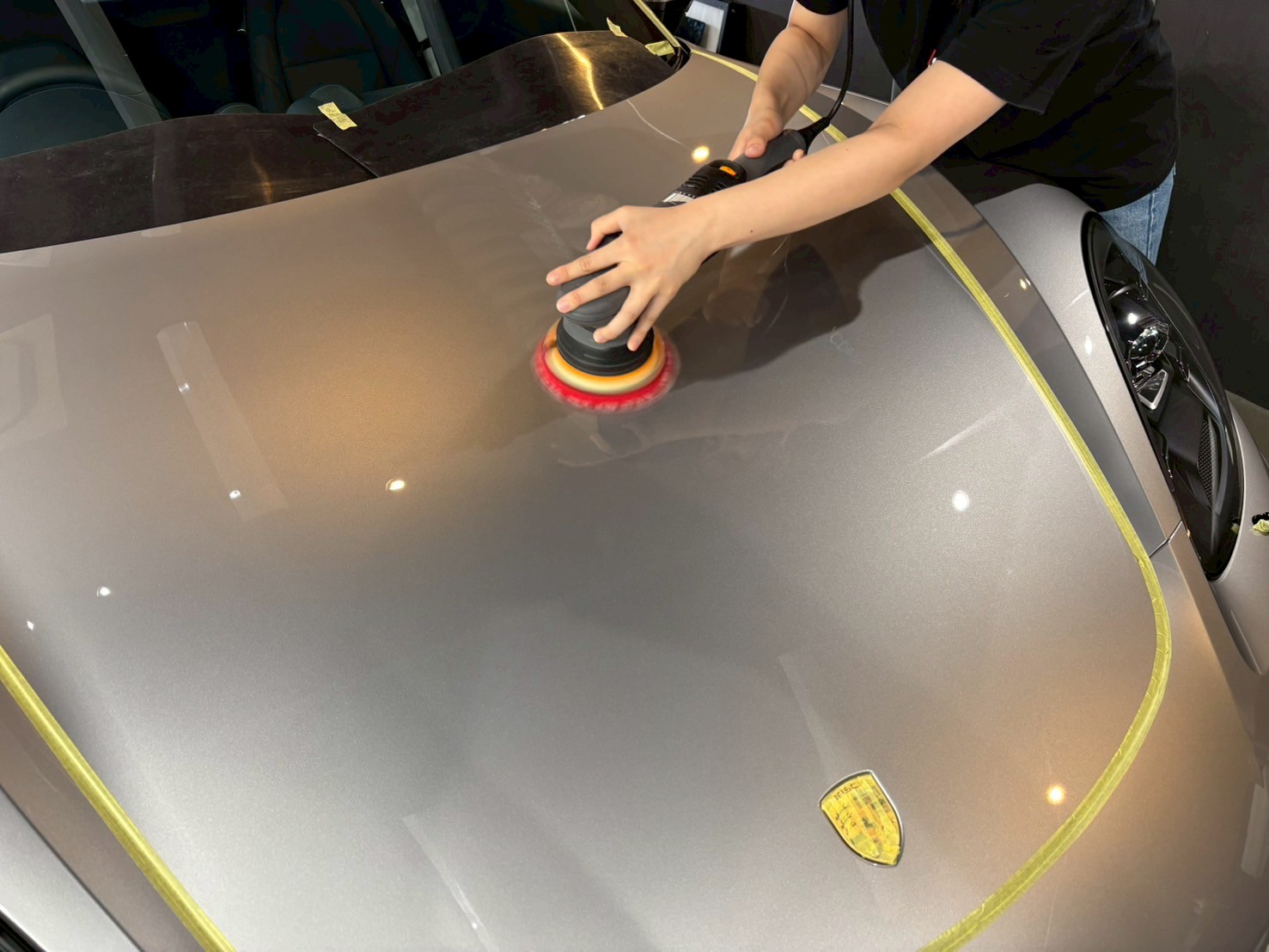 ポルシェ718ケイマンGTS4.0新車 研磨下地処理