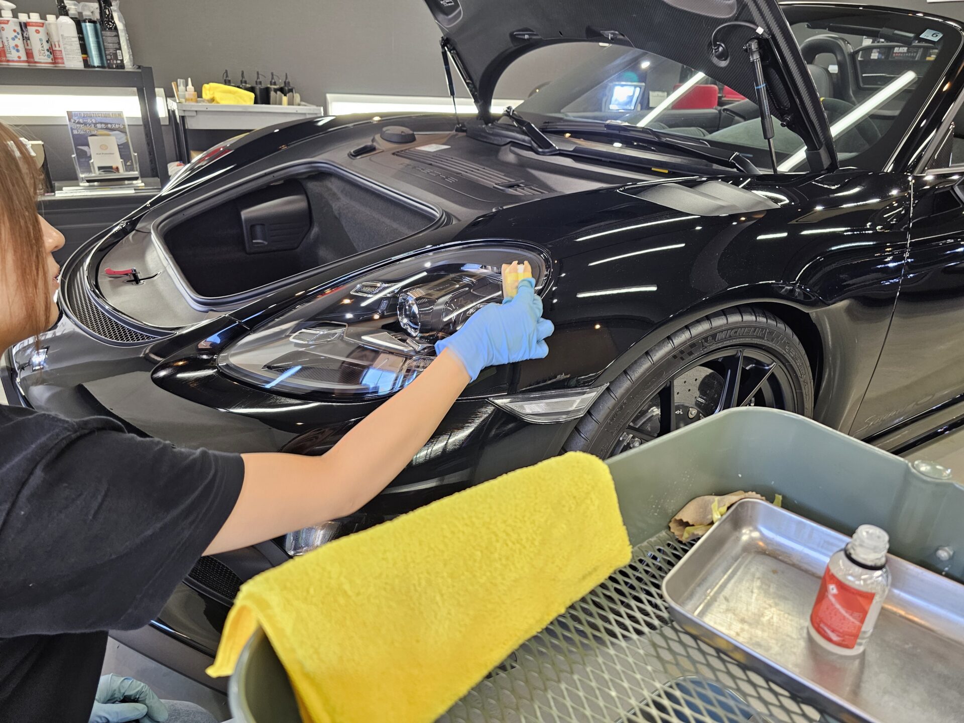 ポルシェ718スパイダーRS 新車 ソリッドブラック セラミックコーティング専門店
