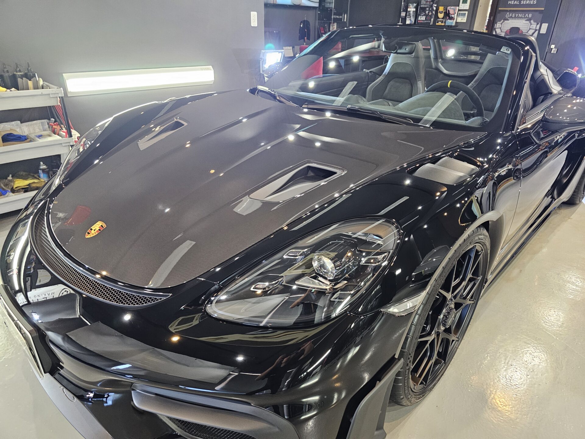 ポルシェ718スパイダーRS 新車 ソリッドブラック セラミックコーティング艶