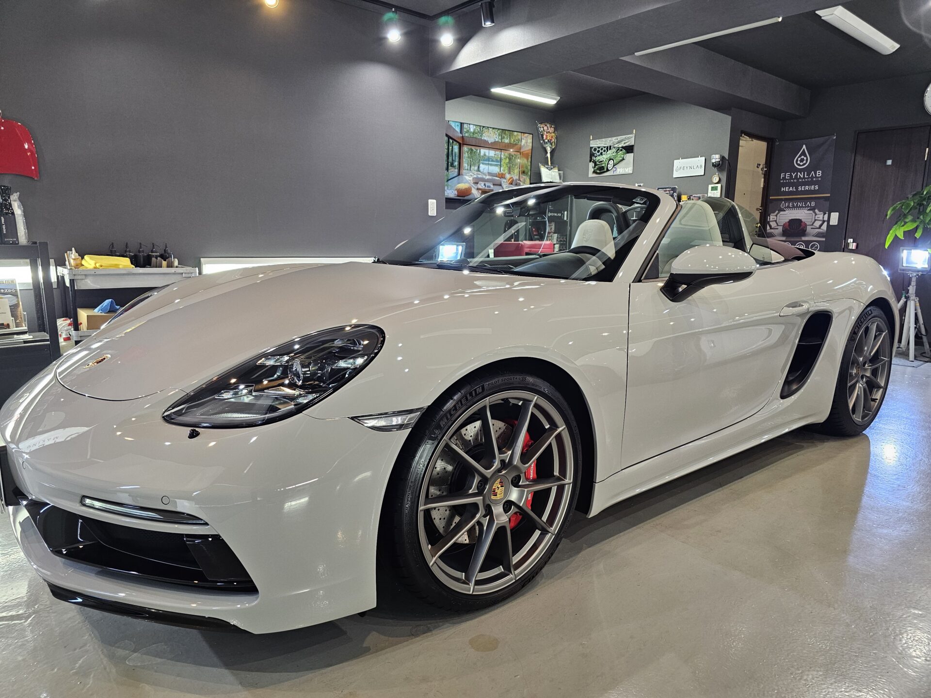 ポルシェ718ボクスターGTS4.0 新車 FEYNLAB HEALPLUS CERAMIC COATING クレヨン