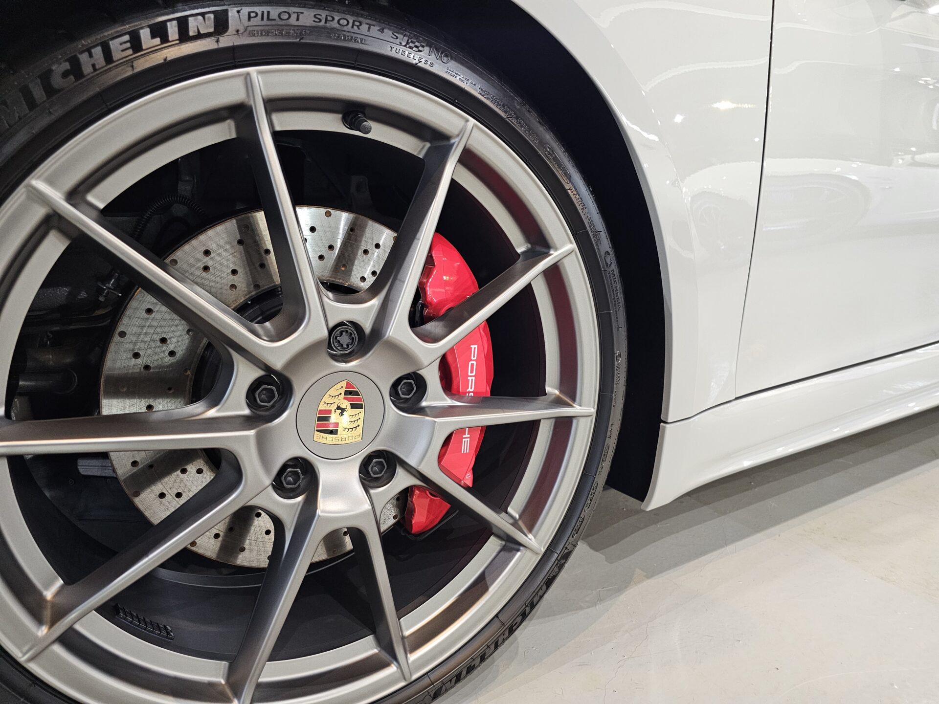 ポルシェ718ボクスターGTS4.0 新車 ホイールコーティング