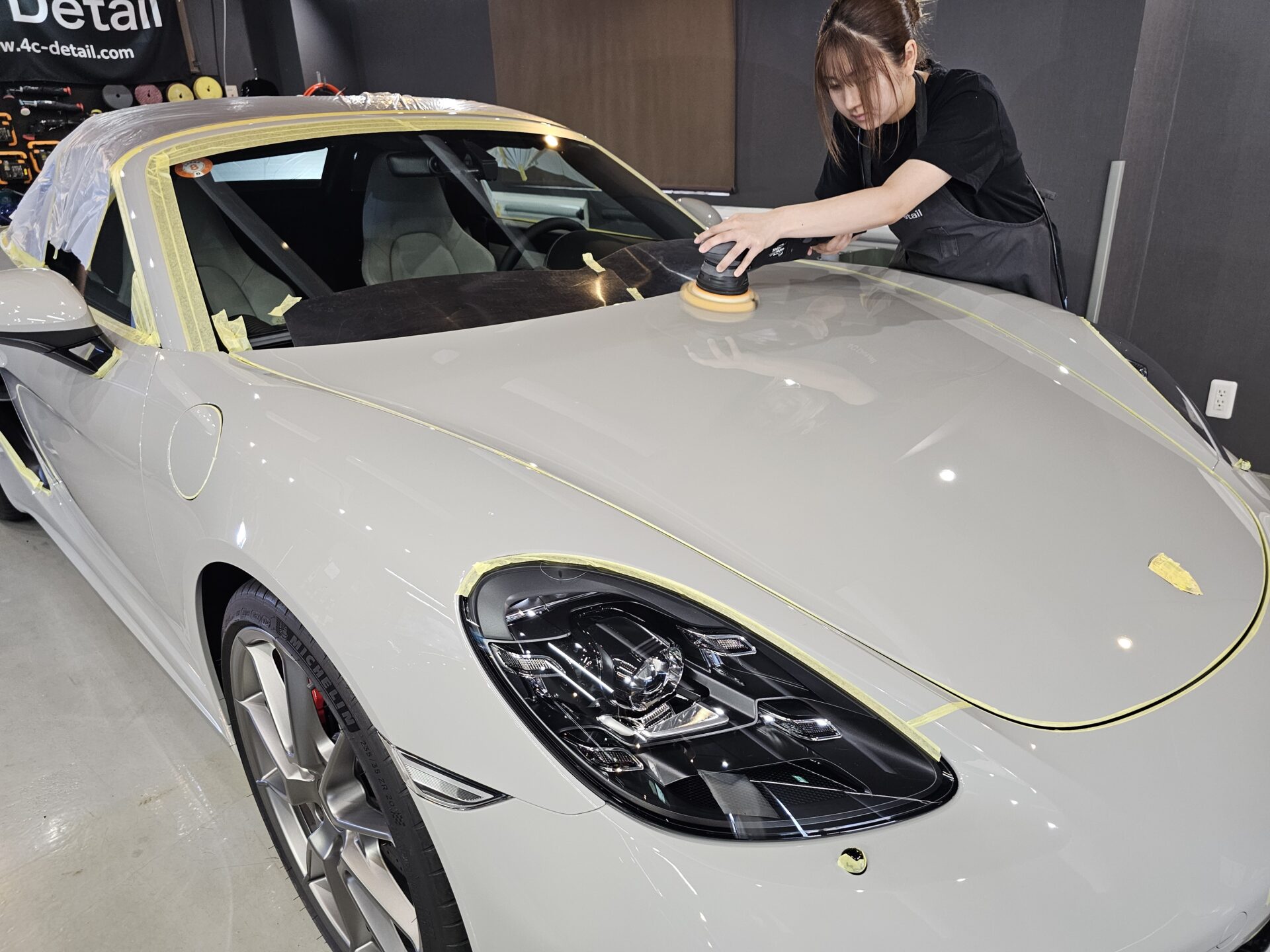 ポルシェ718ボクスターGTS4.0 新車 磨き