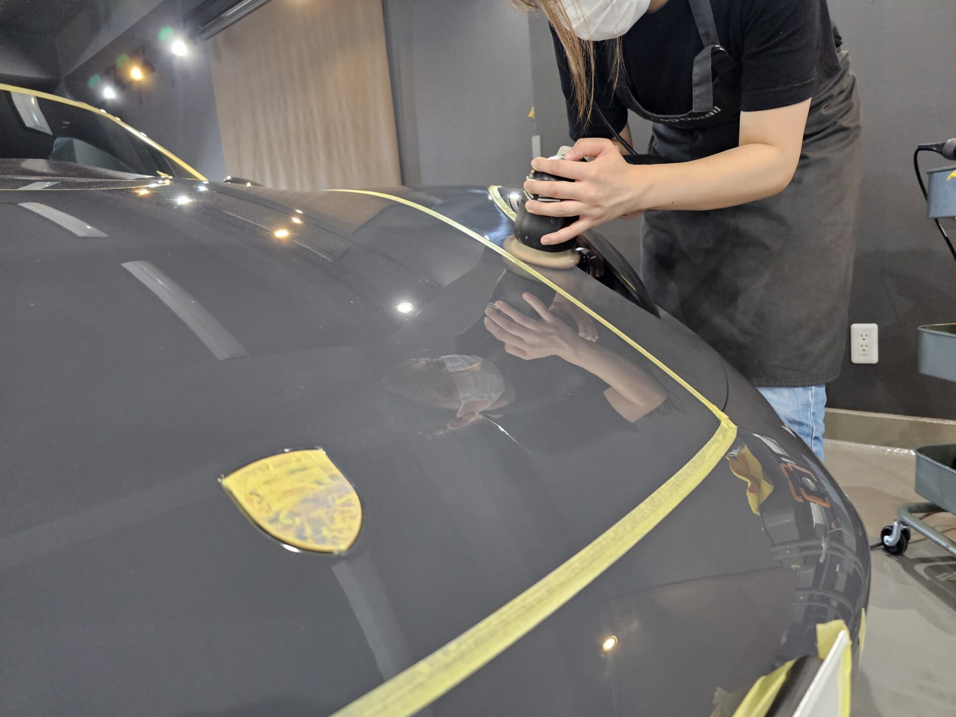 ポルシェ911カレラGTS(992.2)新車 ストレートグレーネオ 研磨 下地処理