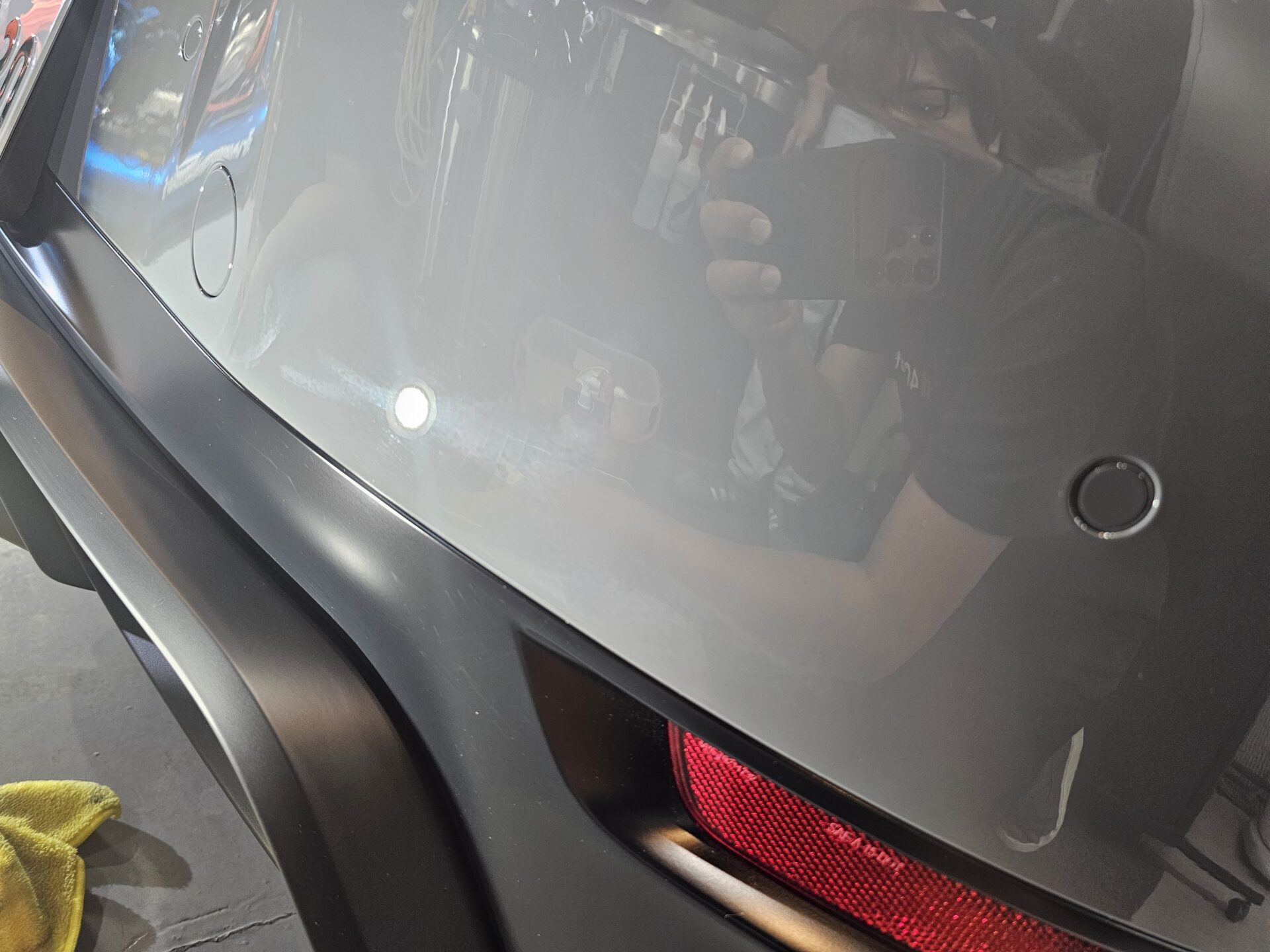 ポルシェ911カレラGTS(992.2)新車 ストレートグレーネオ 磨き傷 バフ目