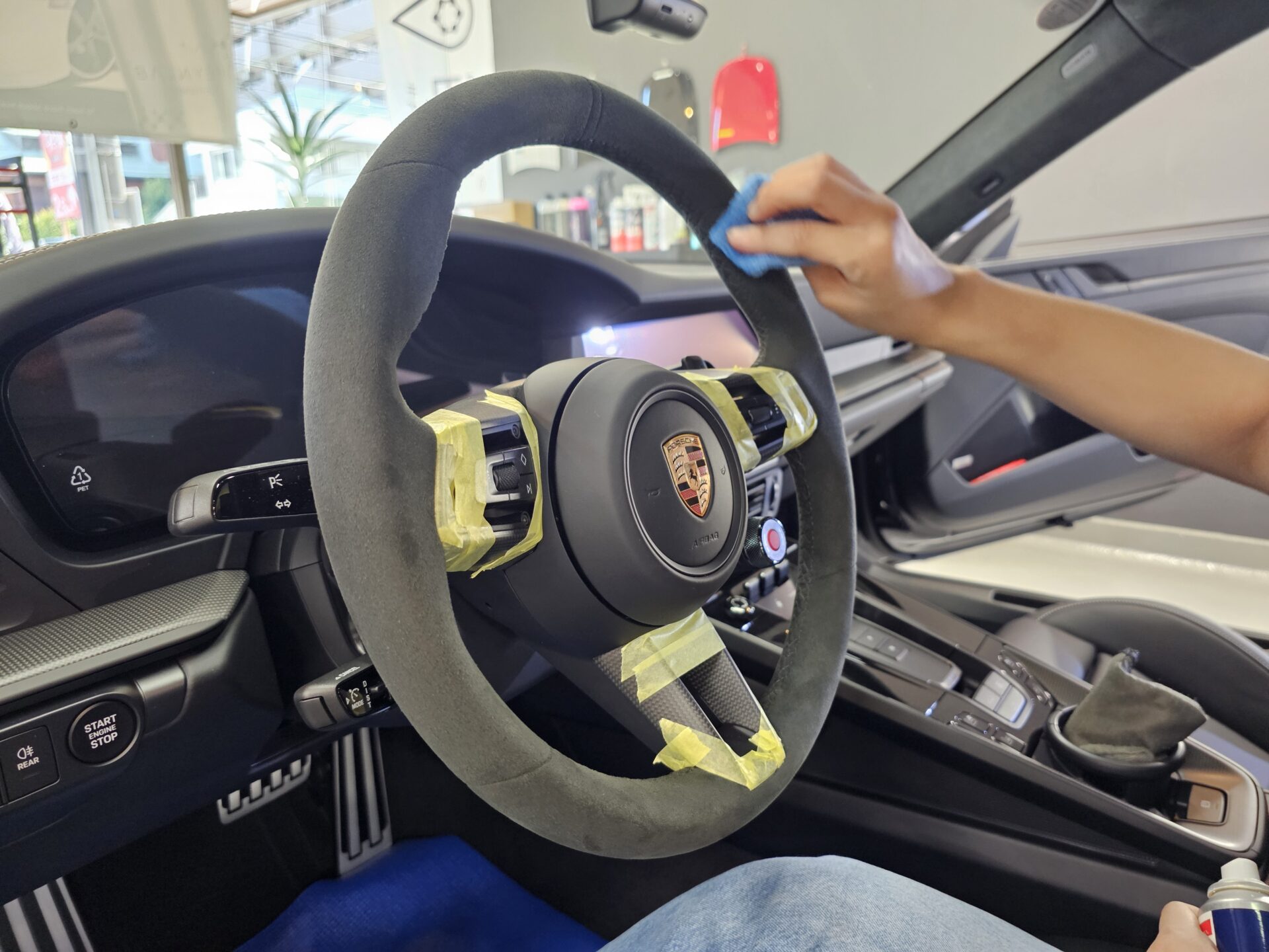 ポルシェ911カレラS(992.2) XPELステルスフルプロテクションフィルム マットブラックラッピング RACE-TEXコーティング