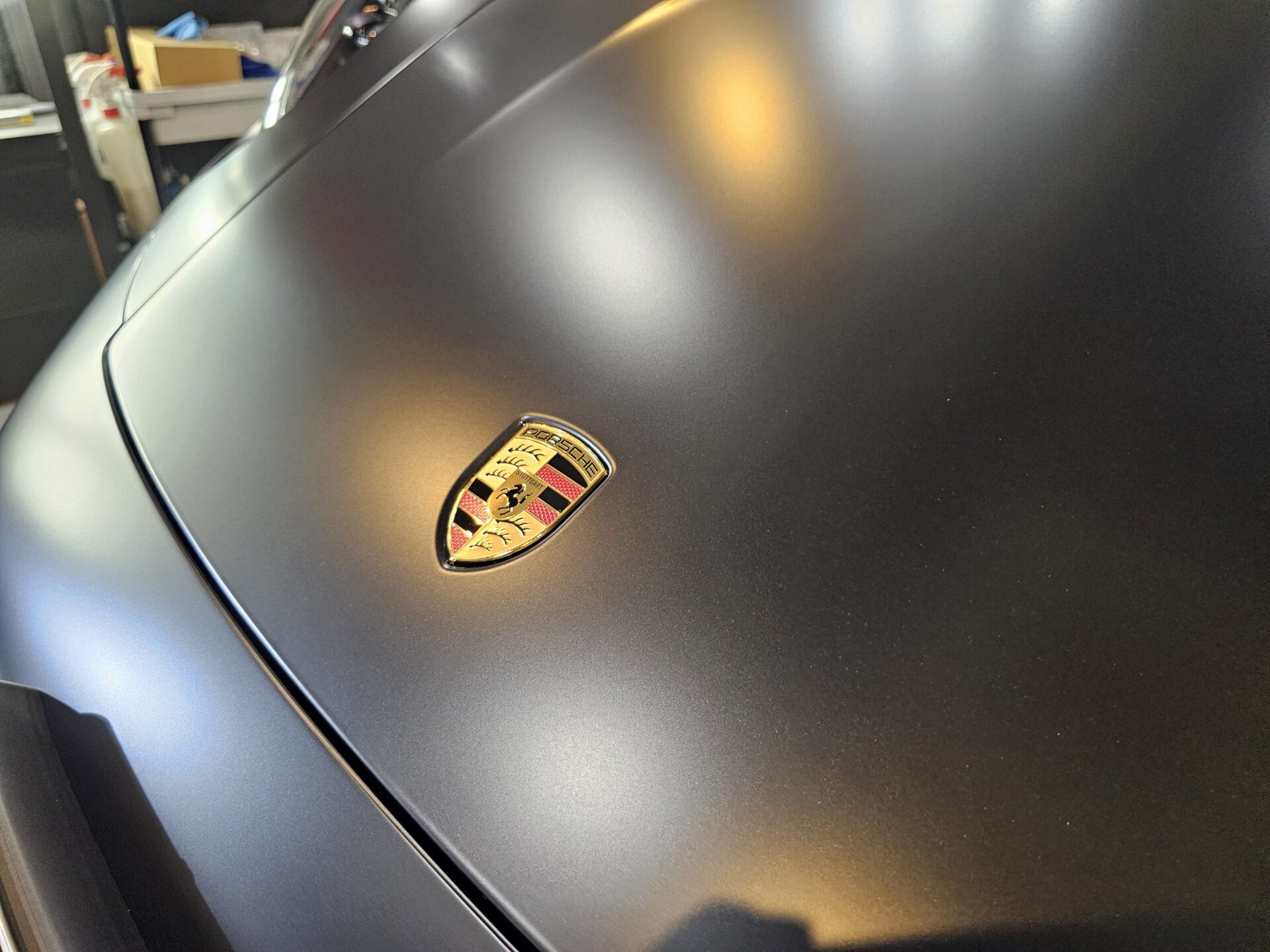 ポルシェ911カレラS(992.2) XPELステルスフルプロテクションフィルム マットブラックラッピング 細部処理