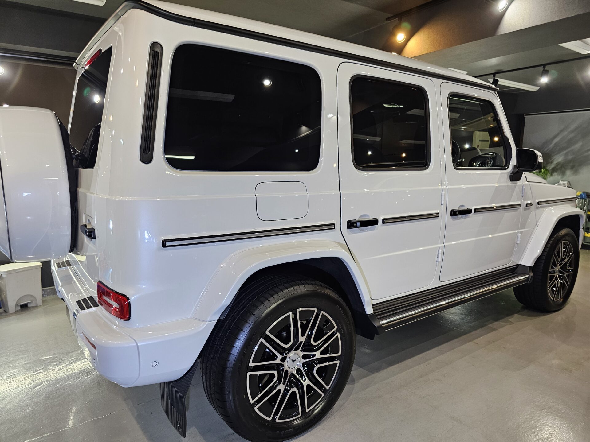 メルセデスベンツG450d ゲレンデ 新車 オパリスホワイト ジーテクニックセラミックコーティング